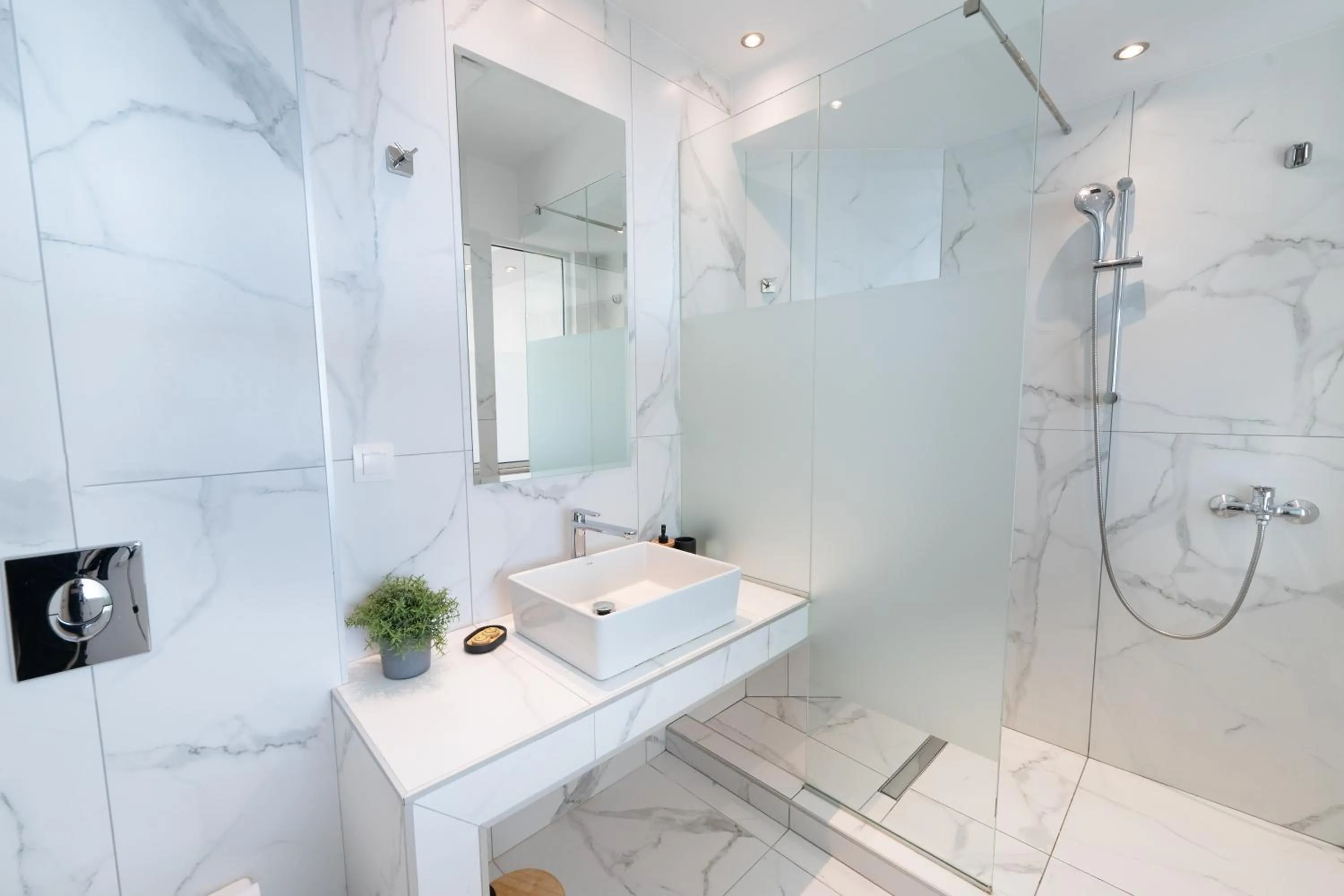 Shower in Sea & the City