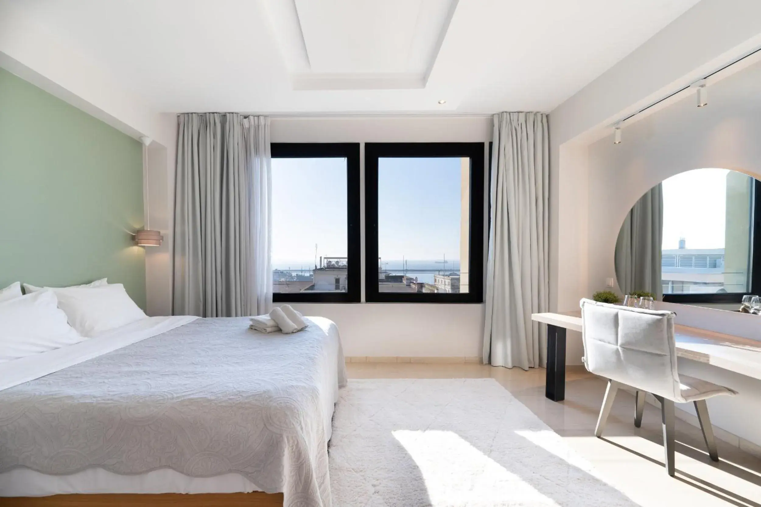 Deluxe Suite with Sea View in Sea & the City Deluxe Suite with Sea View in Sea & the City