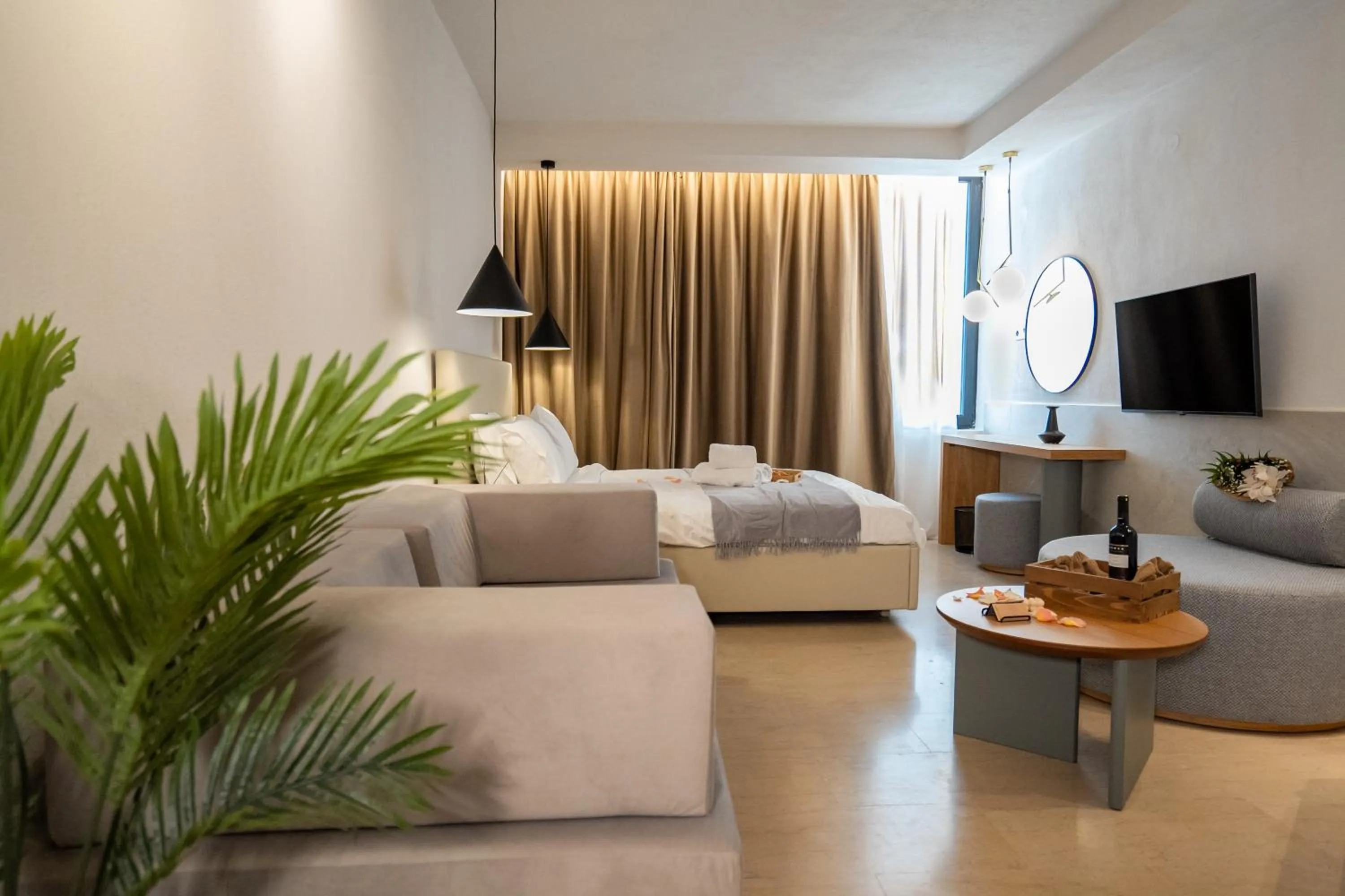 Seating area in Sea & the City