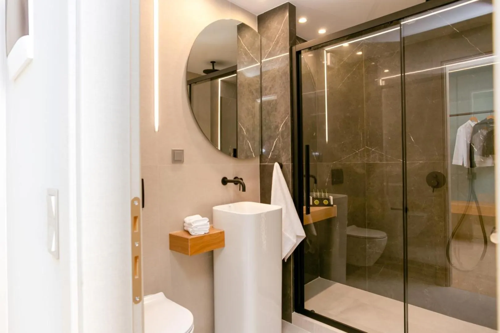 Shower in Sea & the City