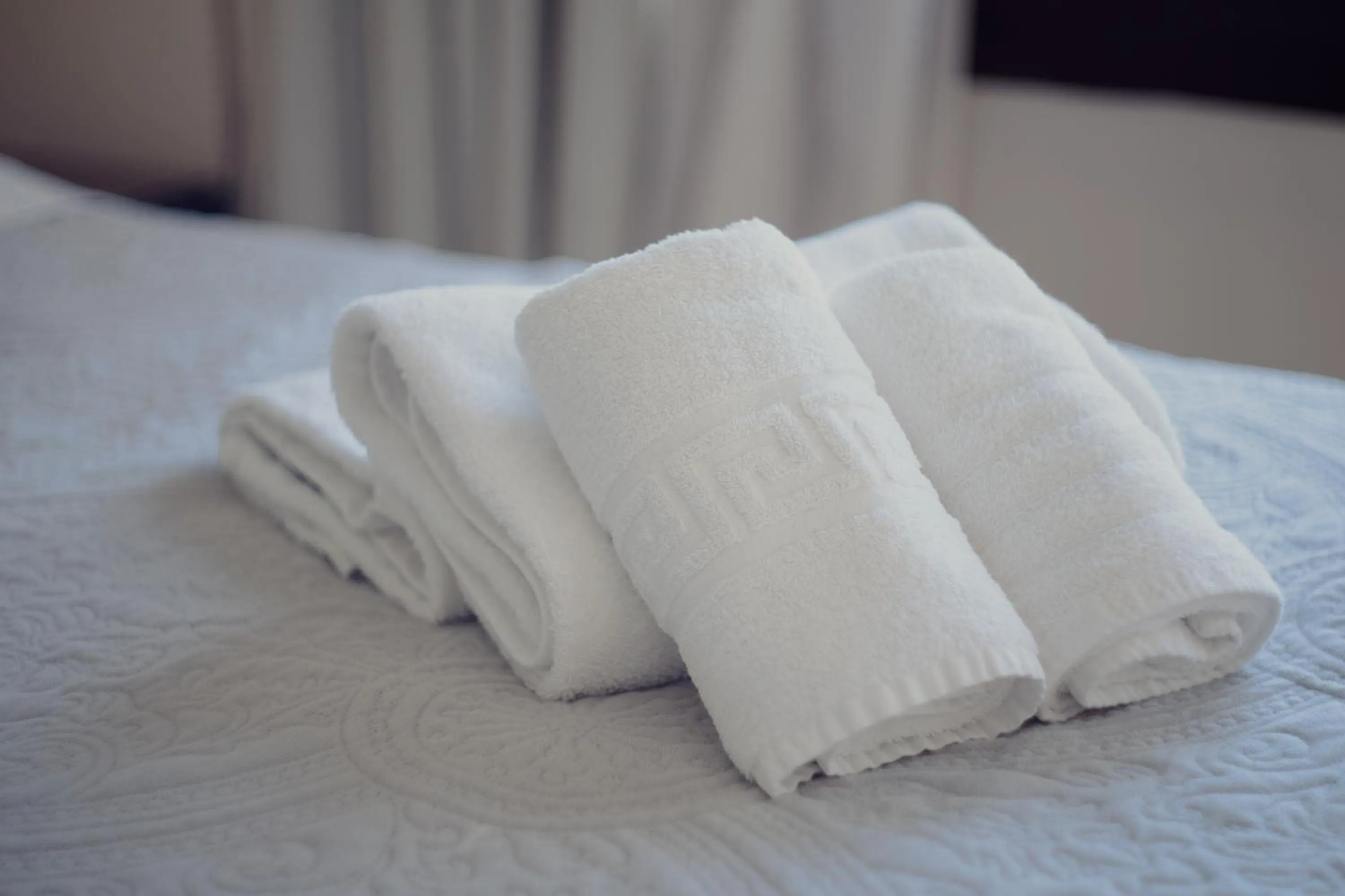 towels, Bed in Sea & the City