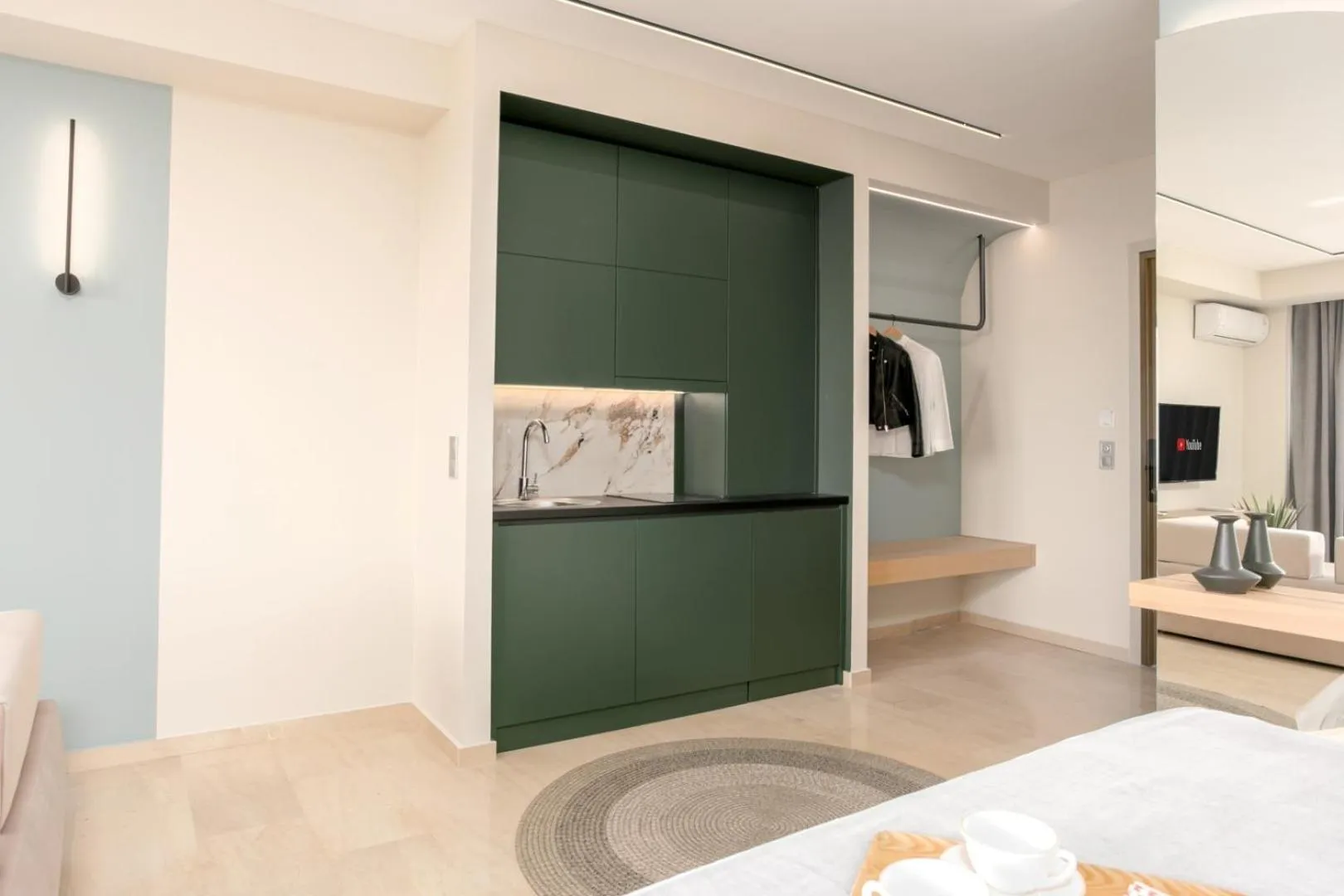 Kitchen or kitchenette, Bed in Sea & the City