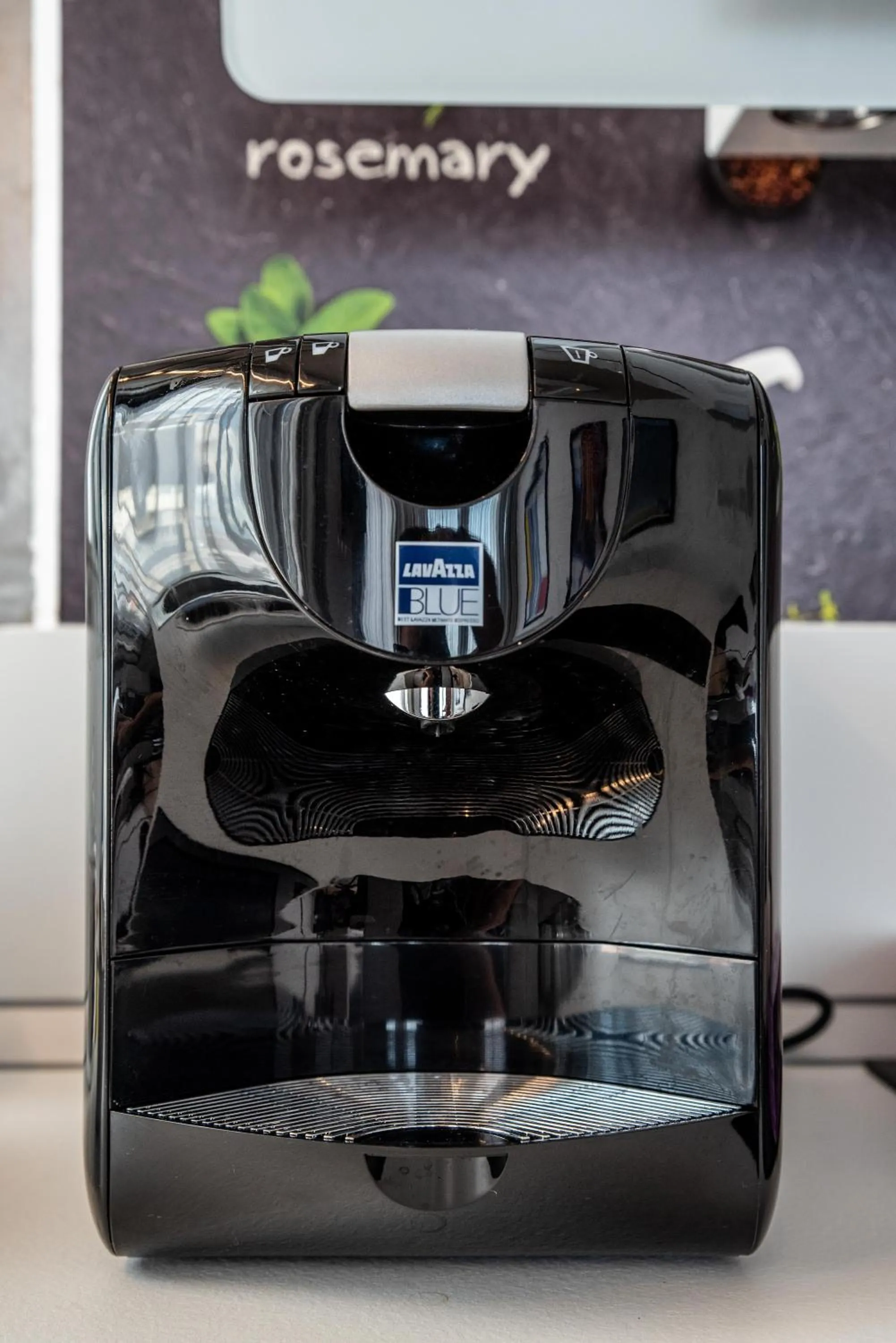 Coffee/tea facilities in Sea & the City