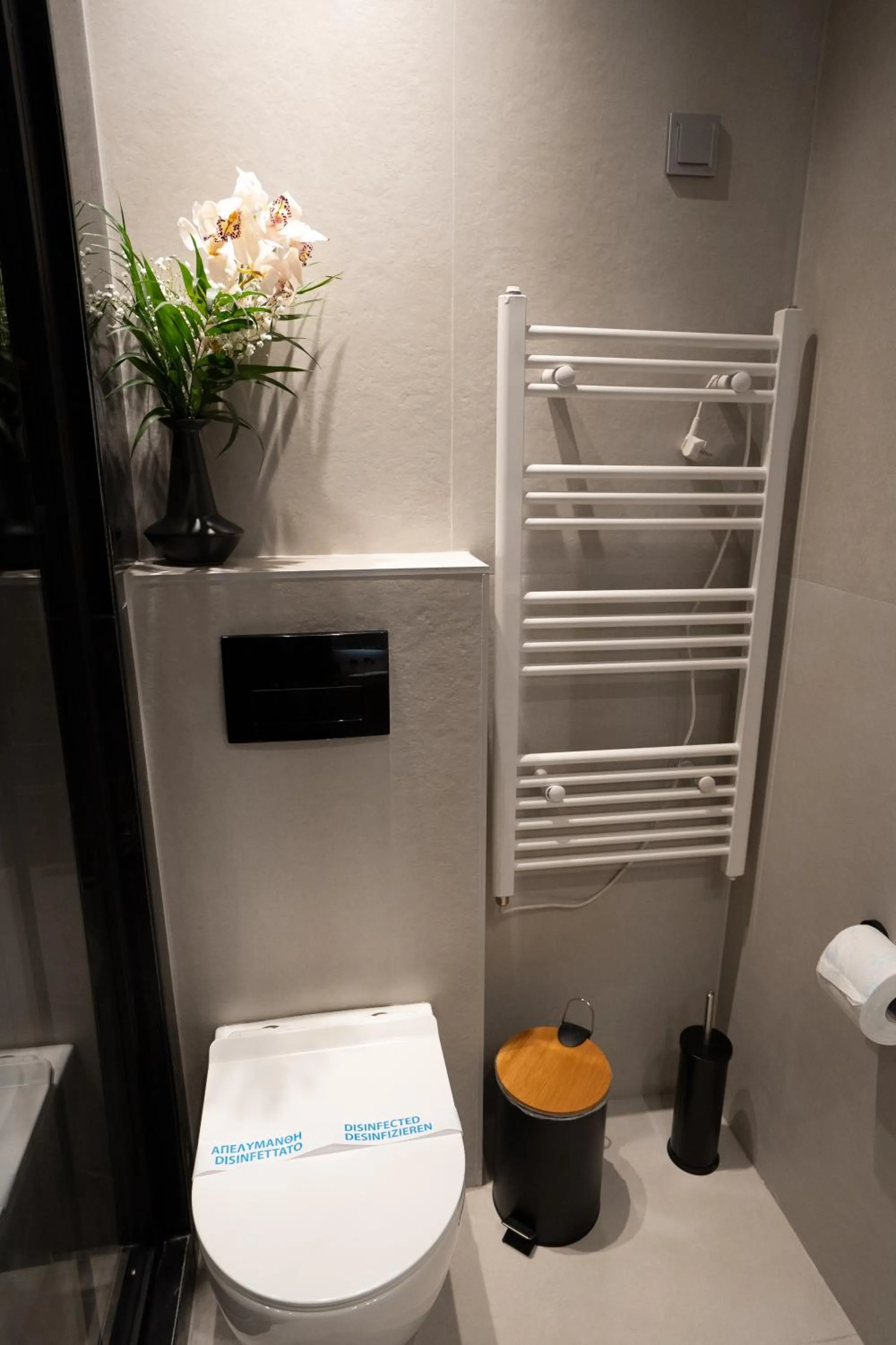 Toilet in Sea & the City