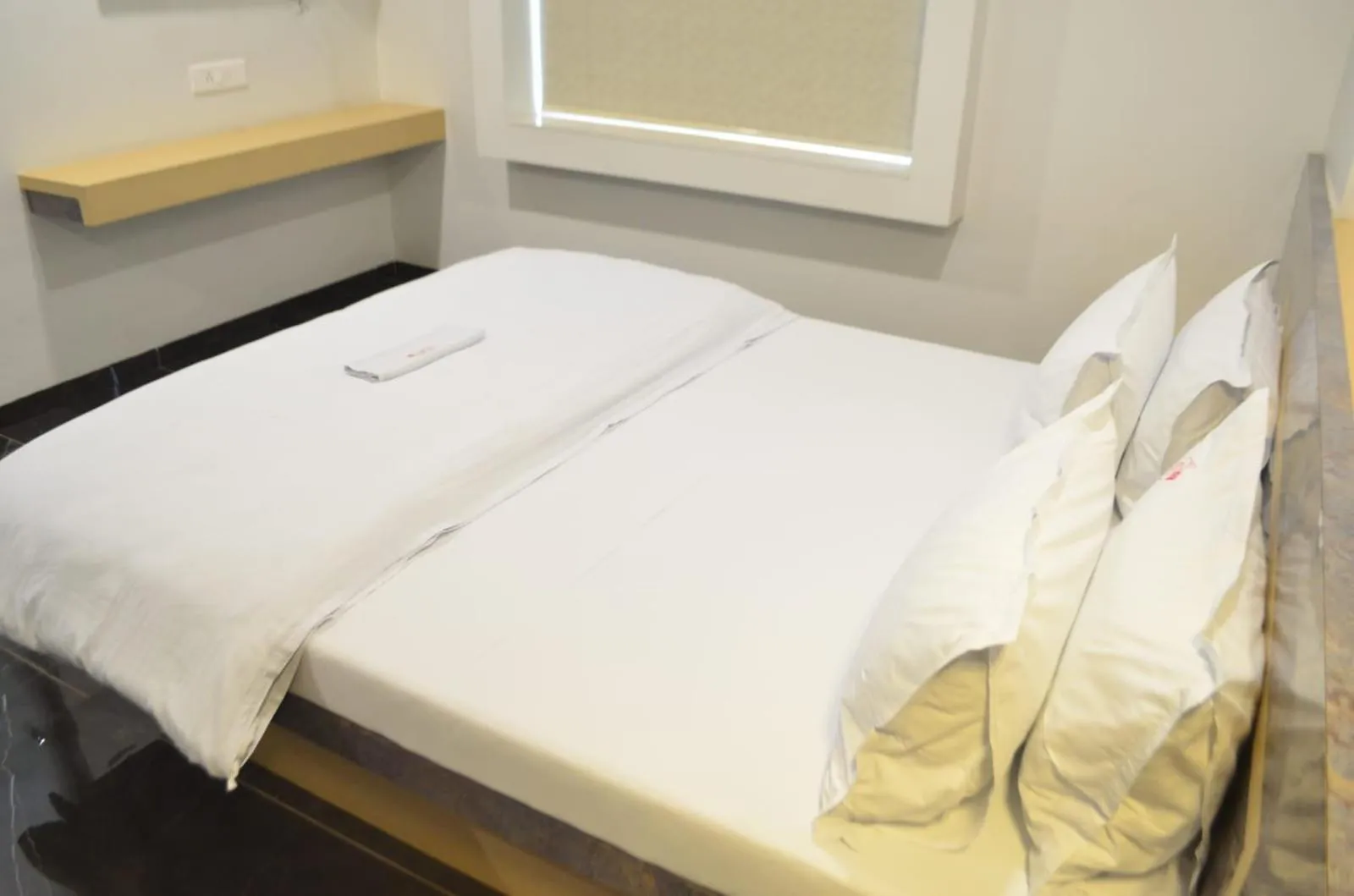 Bed in Hotel O2 Sangli