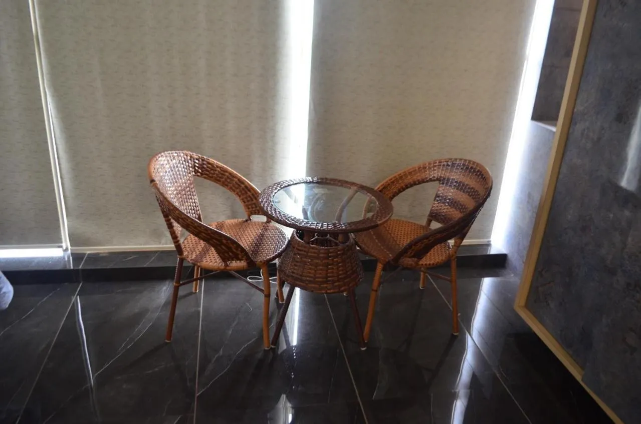 Seating area in Hotel O2 Sangli