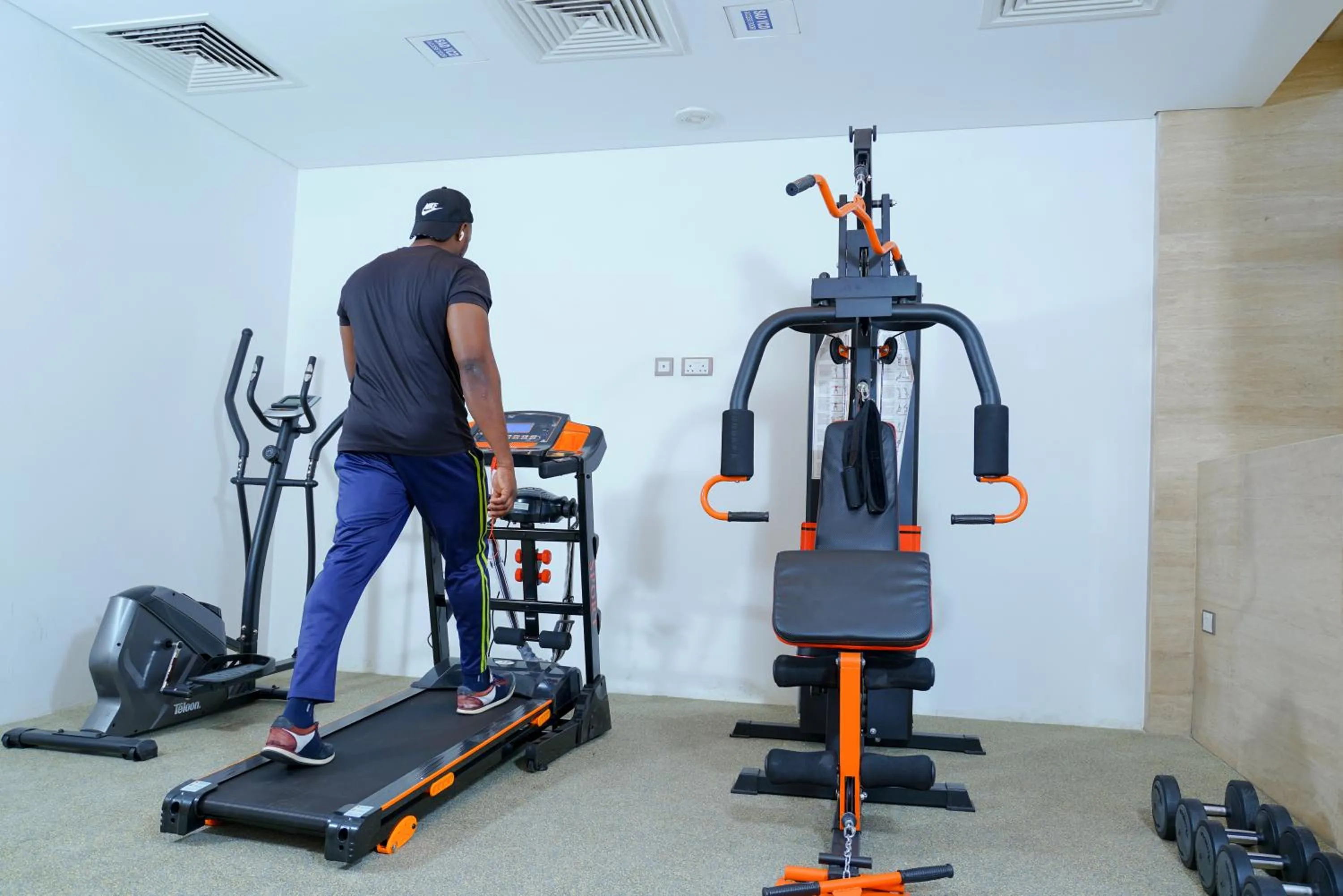 Fitness centre/facilities in Al Aseel Hotel