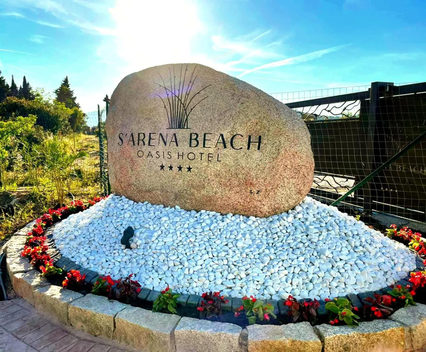 Facade/entrance in Hotel S'arena Beach