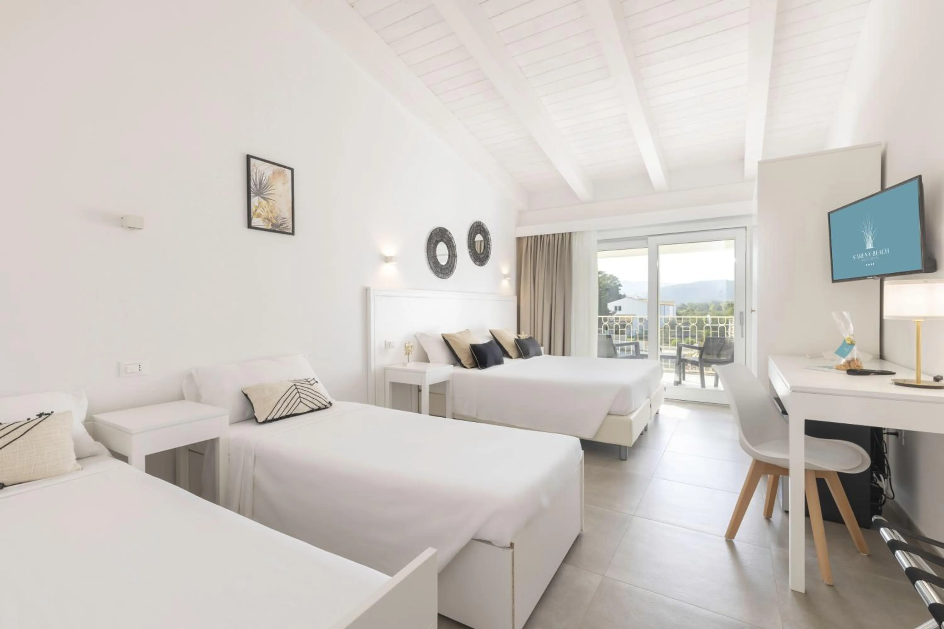 Bed in Hotel S'arena Beach