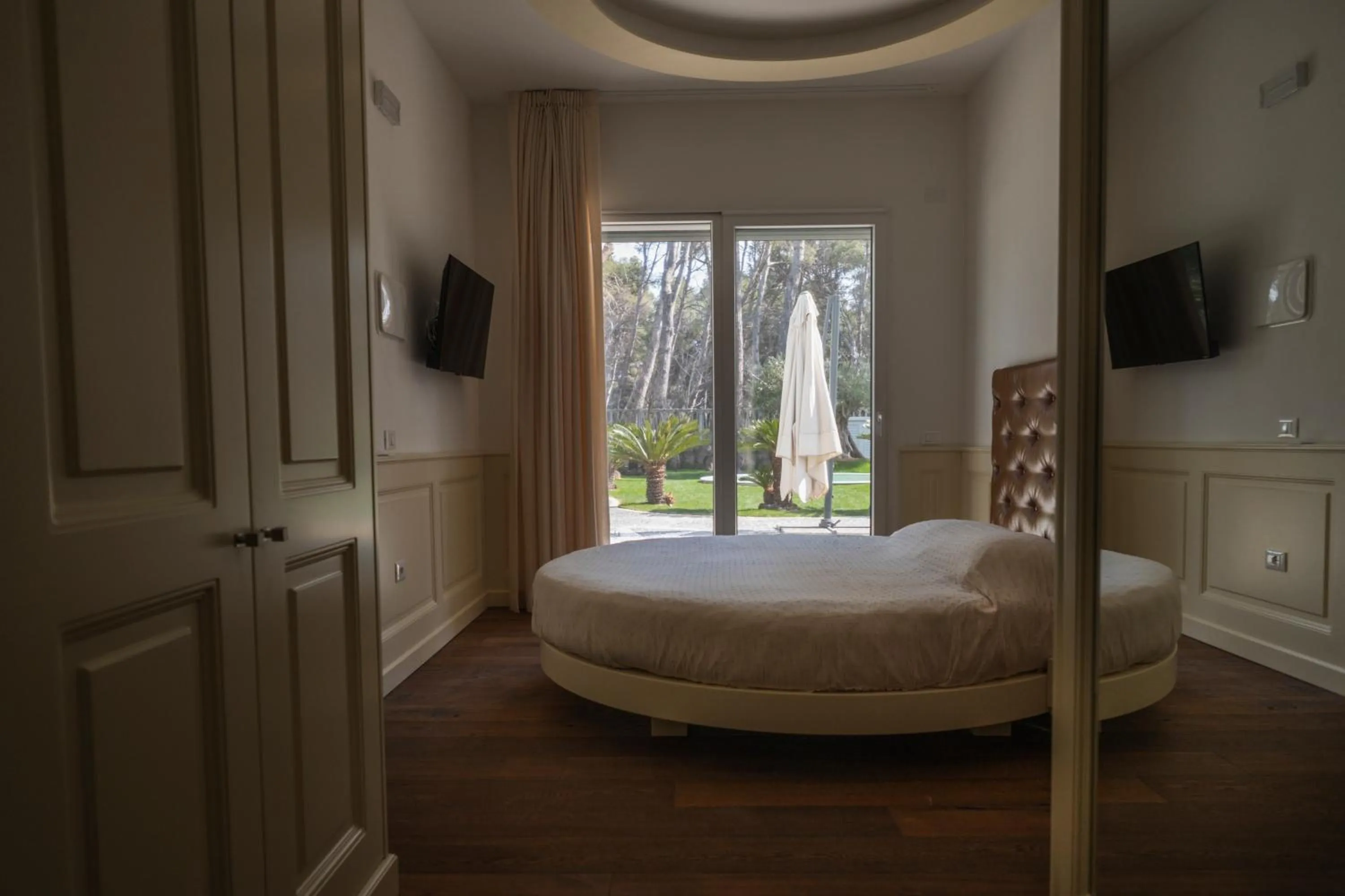 Bed in Luxury B&B La Riserva Dannunziana