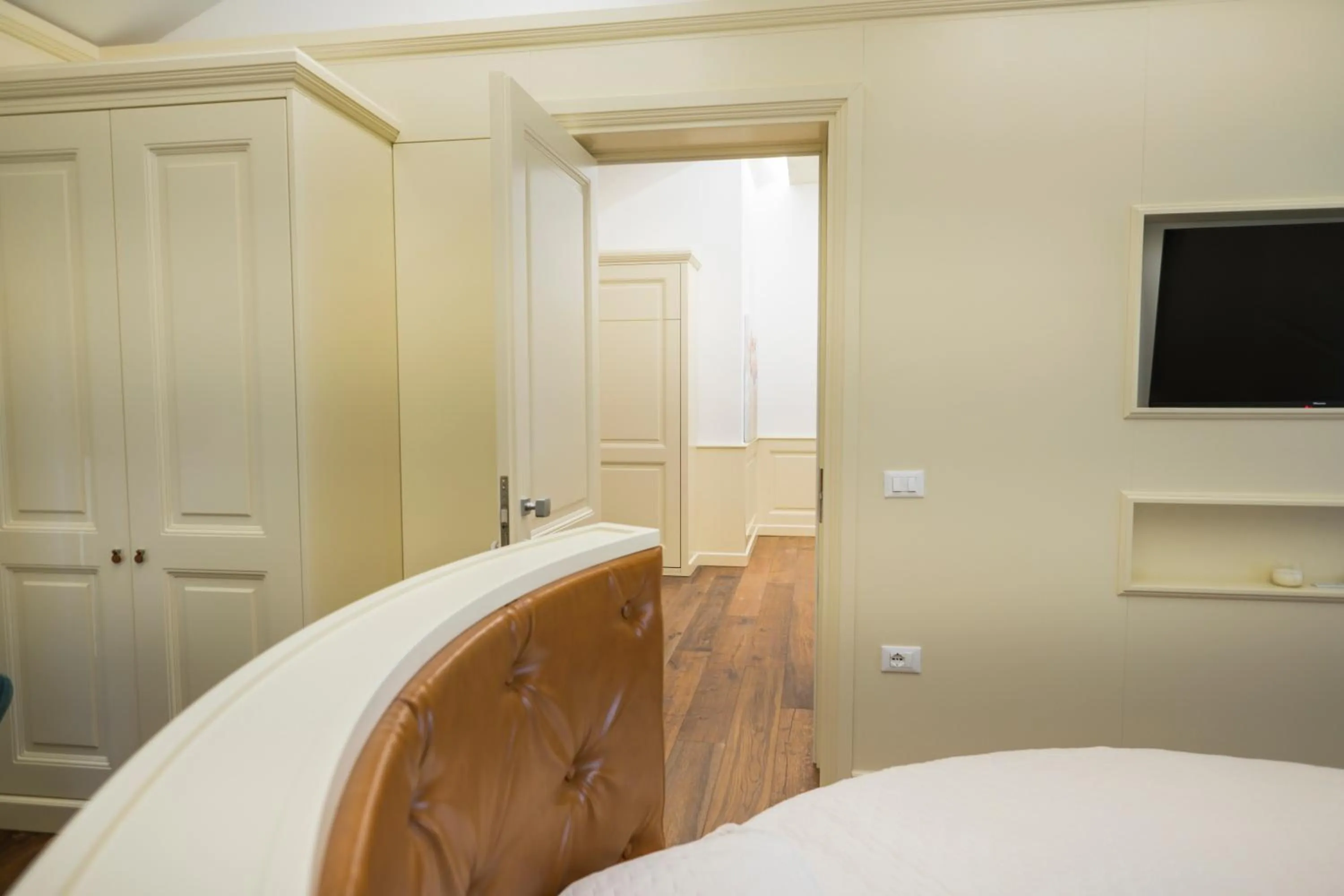 Photo of the whole room, Bed in Luxury B&B La Riserva Dannunziana