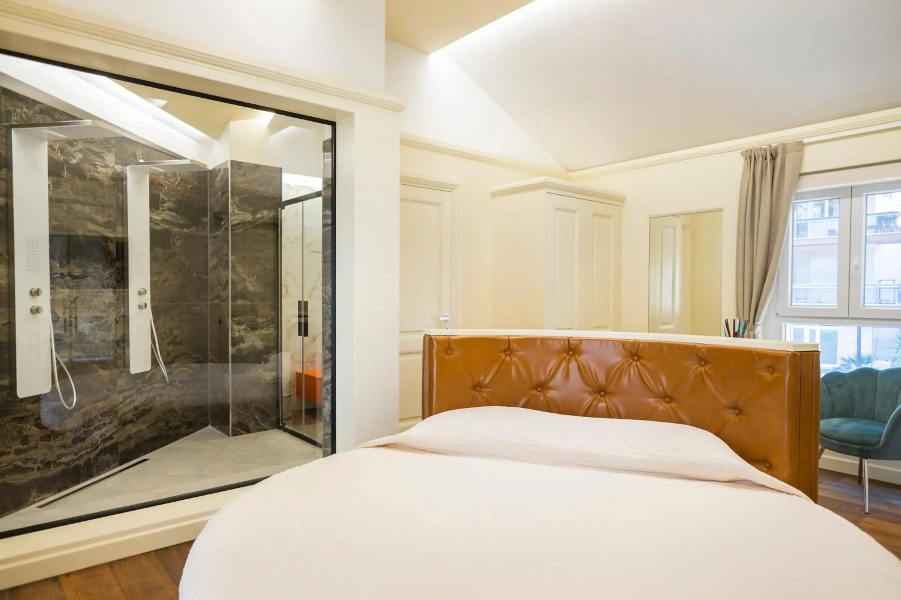 King Room with Spa Bath in Luxury B&B La Riserva Dannunziana King Room with Spa Bath in Luxury B&B La Riserva Dannunziana