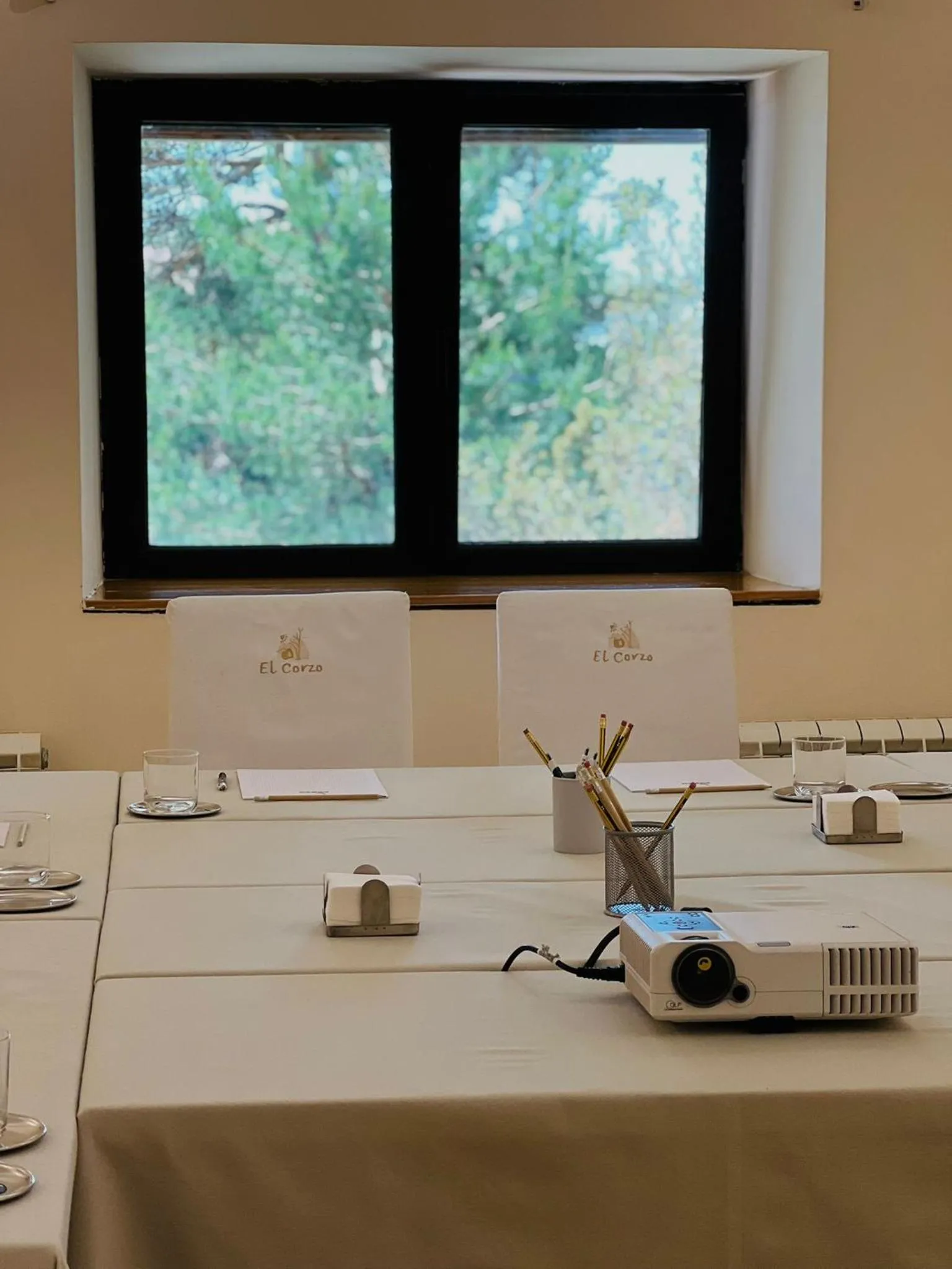 Meeting/conference room in Corzo Hotel