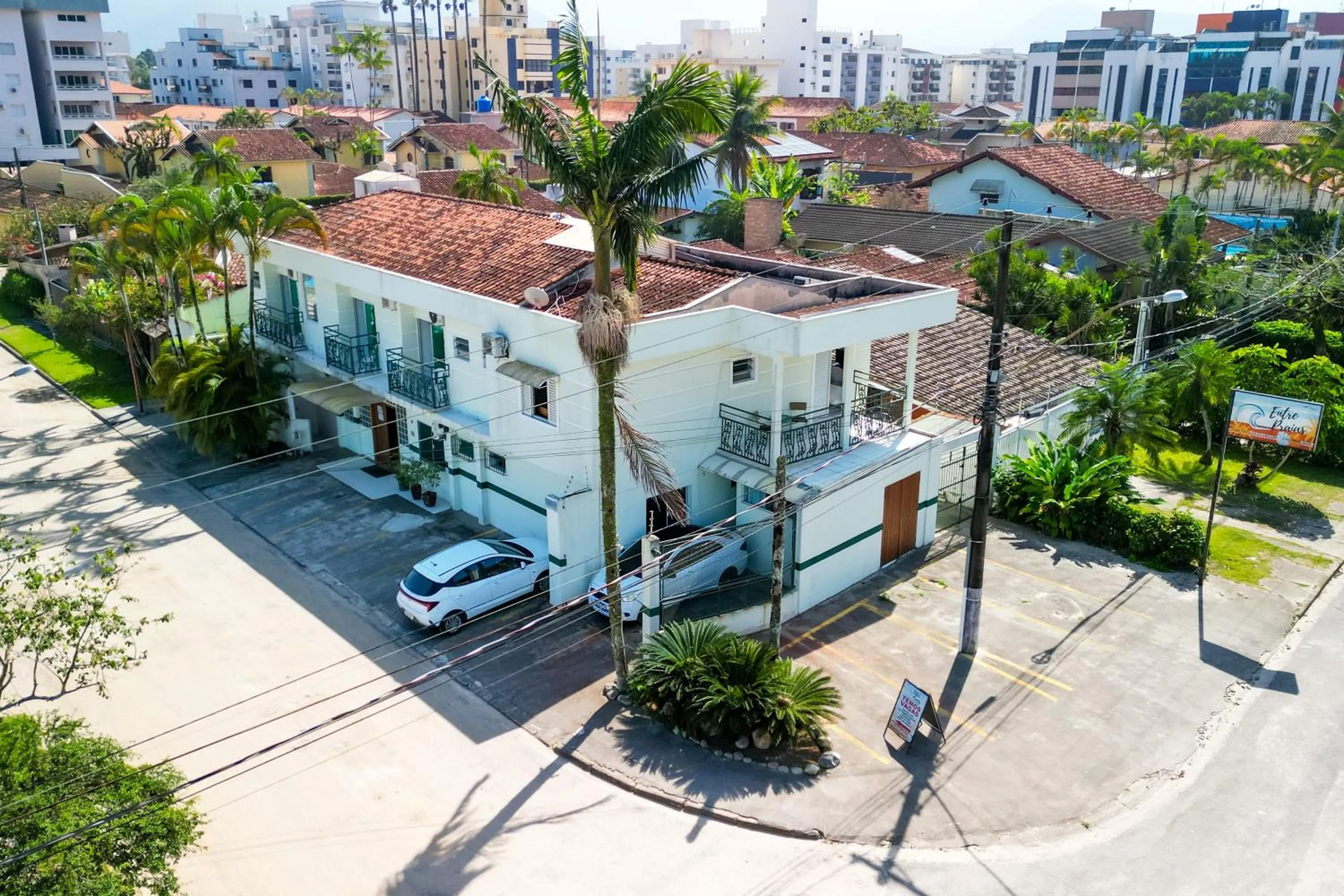 Property building in VELINN Pousada Entre Praias