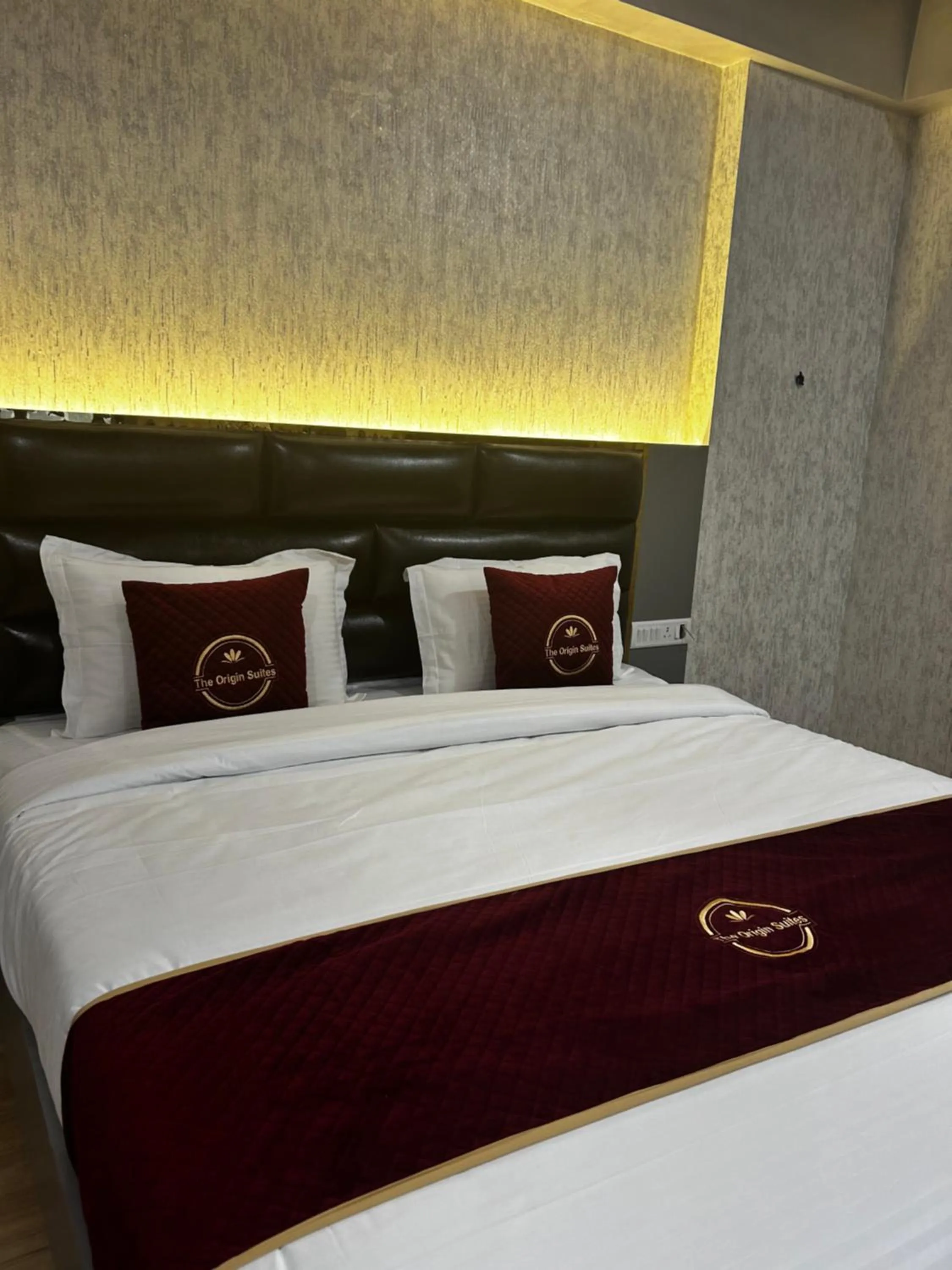 Bed in The Origin Suites DLF MY PAD