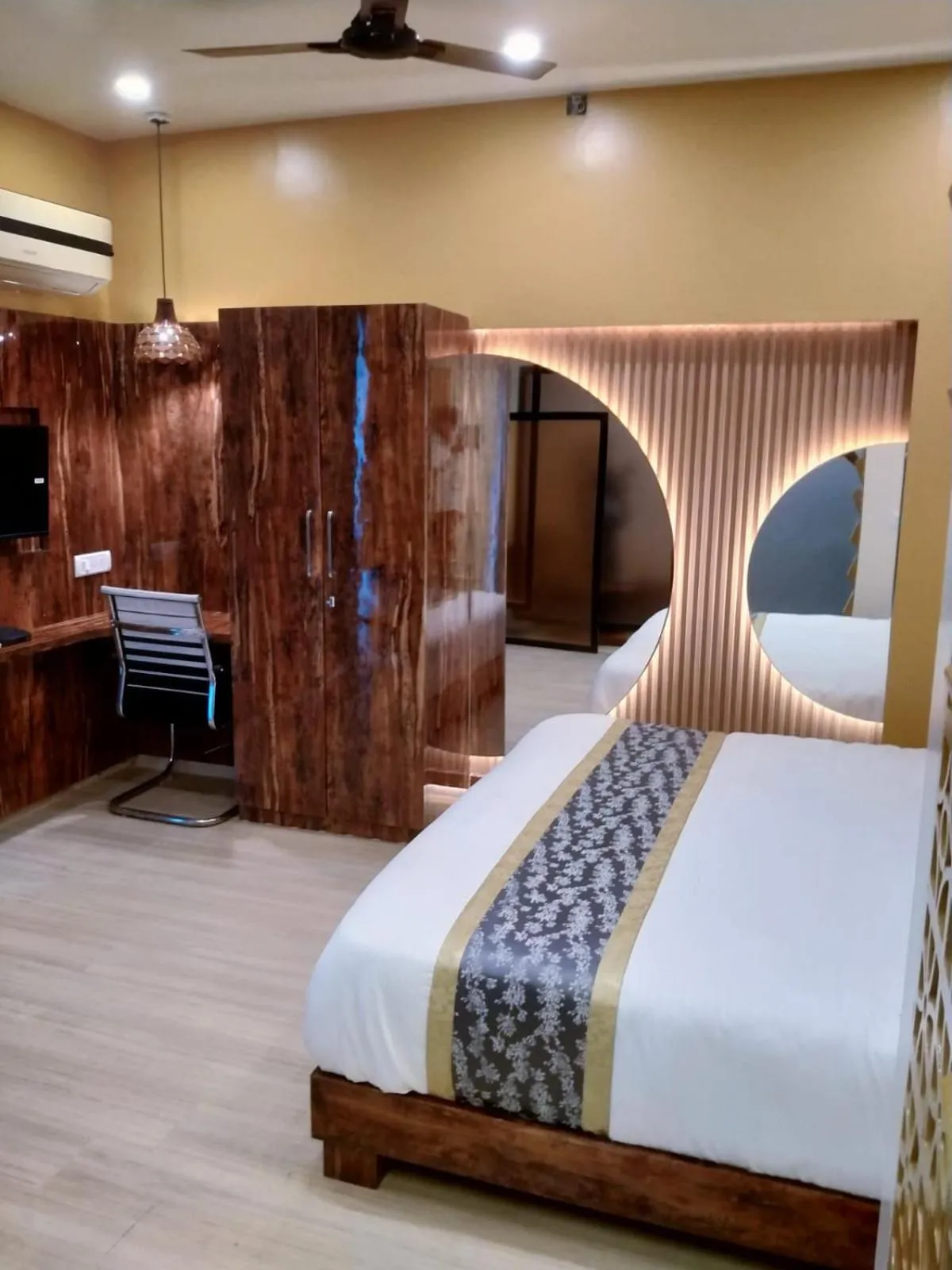 Bed in The Origin Suites DLF MY PAD