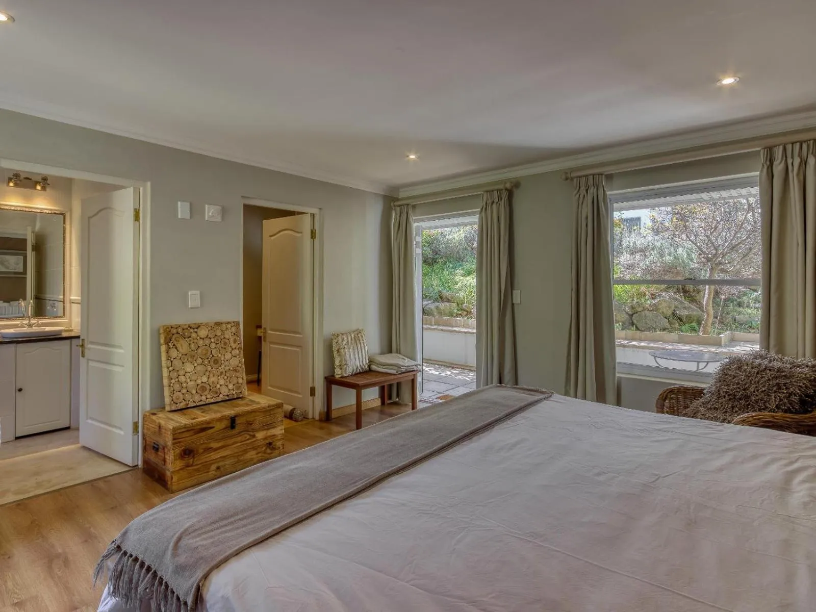 Photo of the whole room, Bed in Explorer Guesthouse