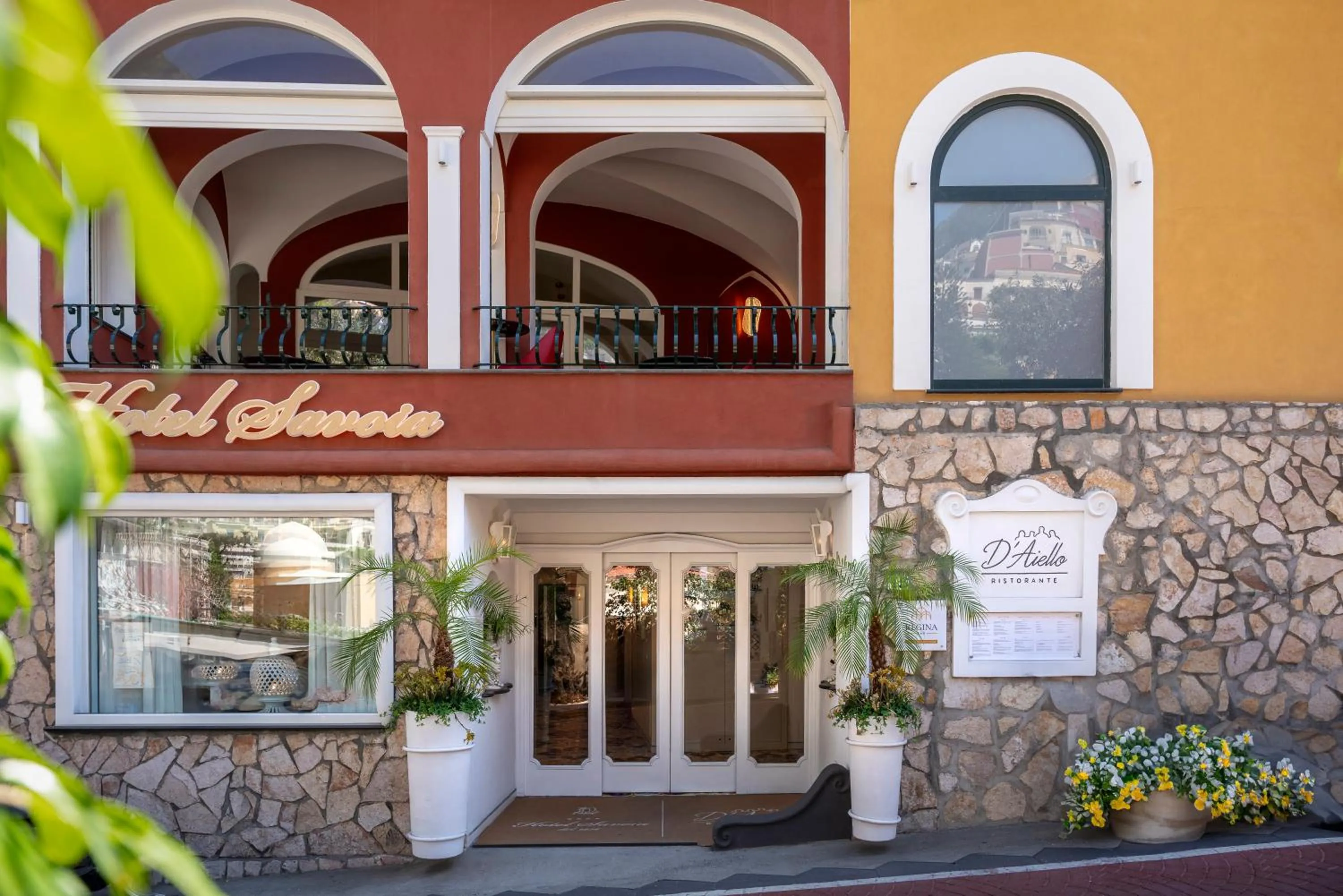 Facade/entrance in Hotel Savoia
