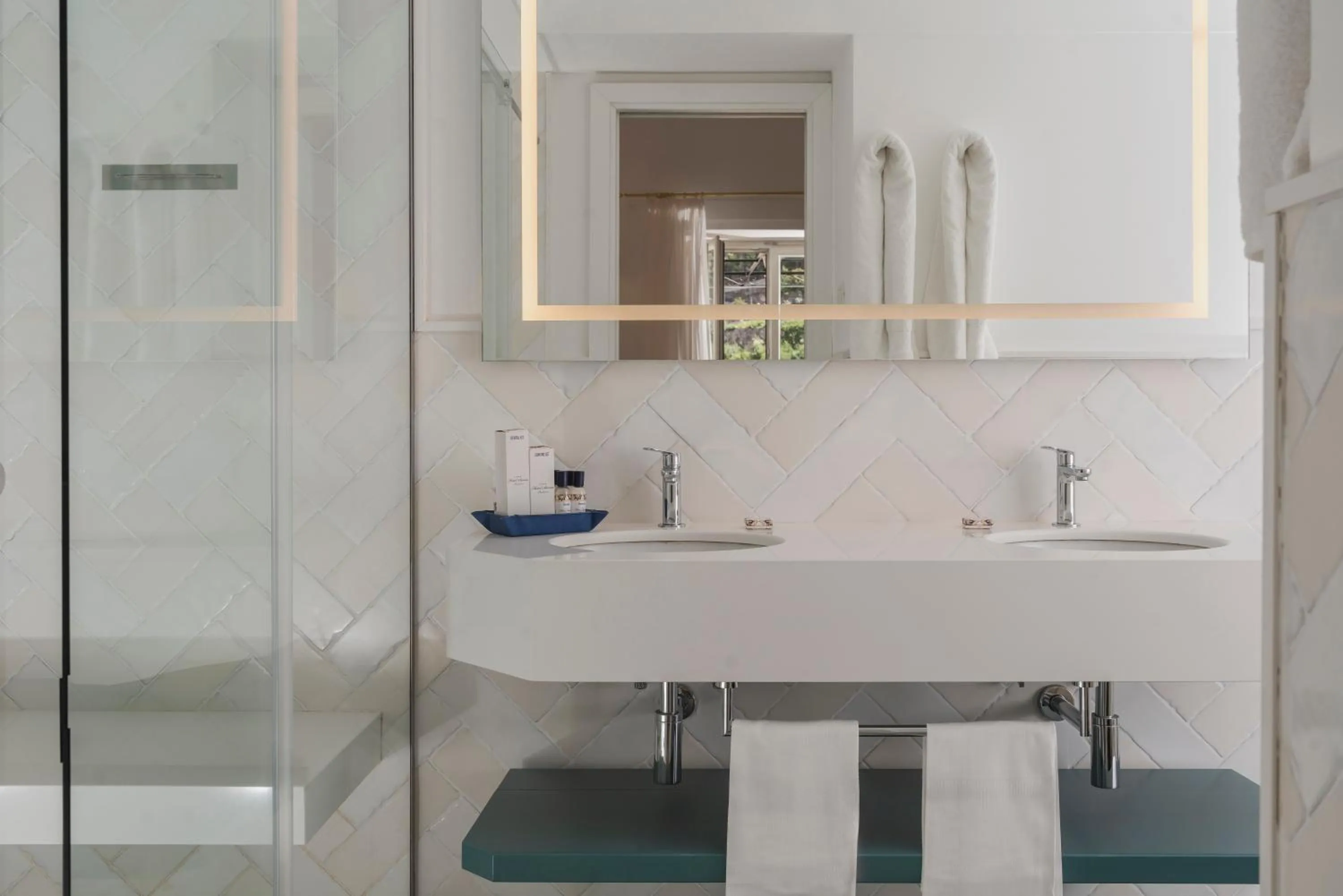 Bathroom in Hotel Savoia