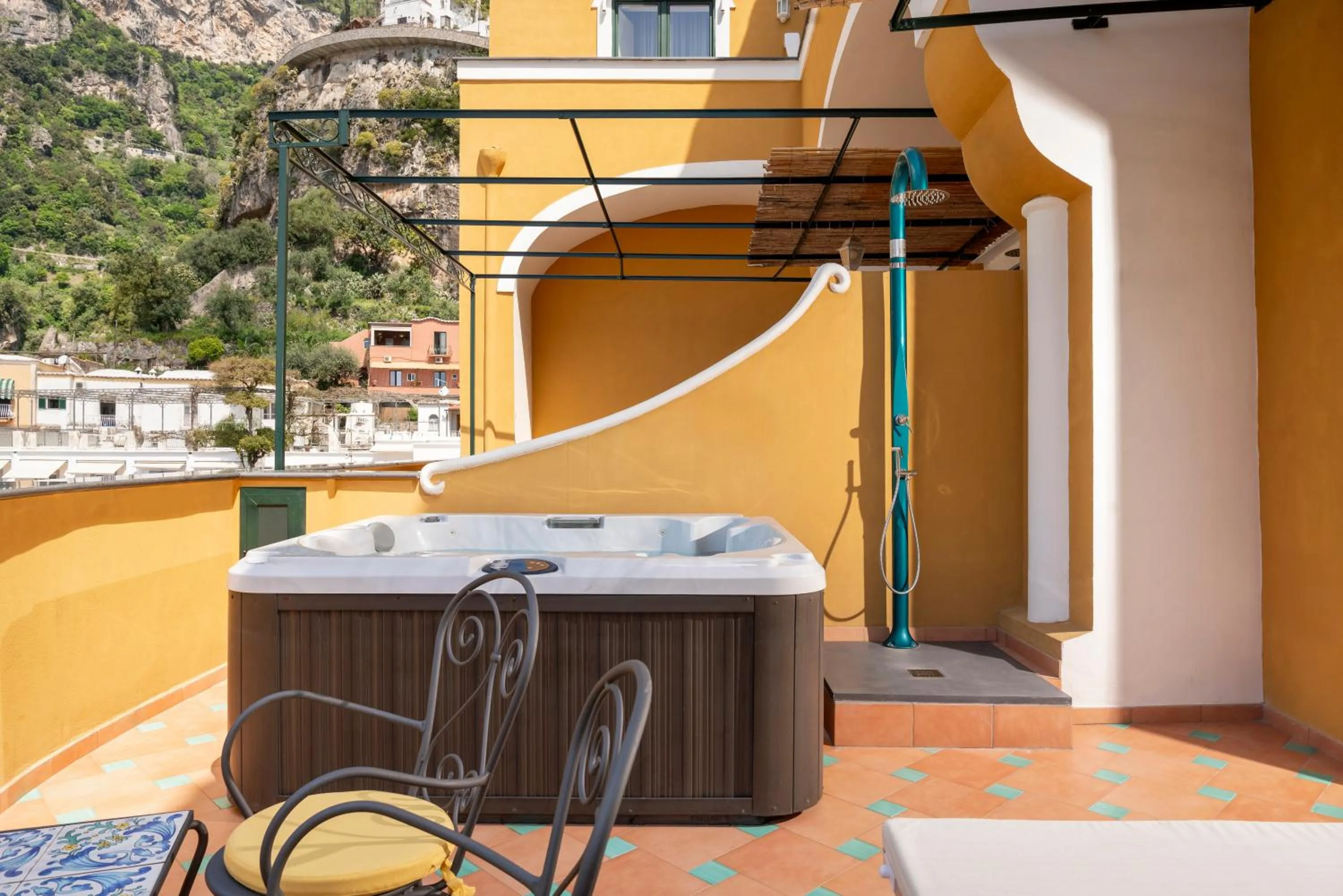 Shower in Hotel Savoia