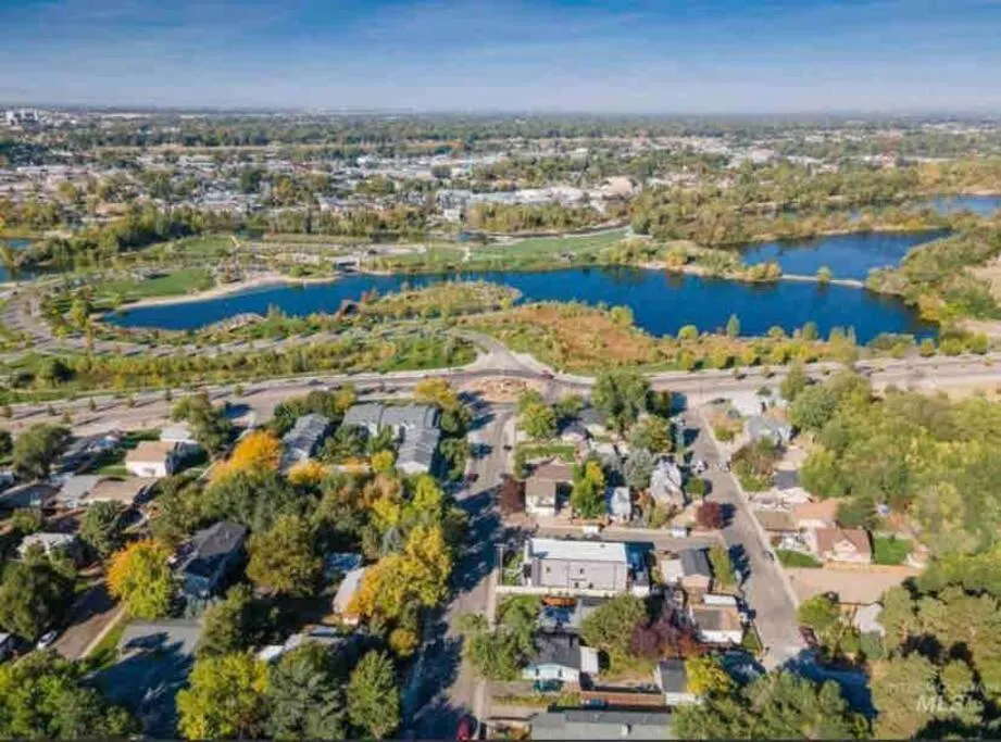 Bird's eye view in Mid Century Modern Boise-River Bungalow w/ Hot Tub