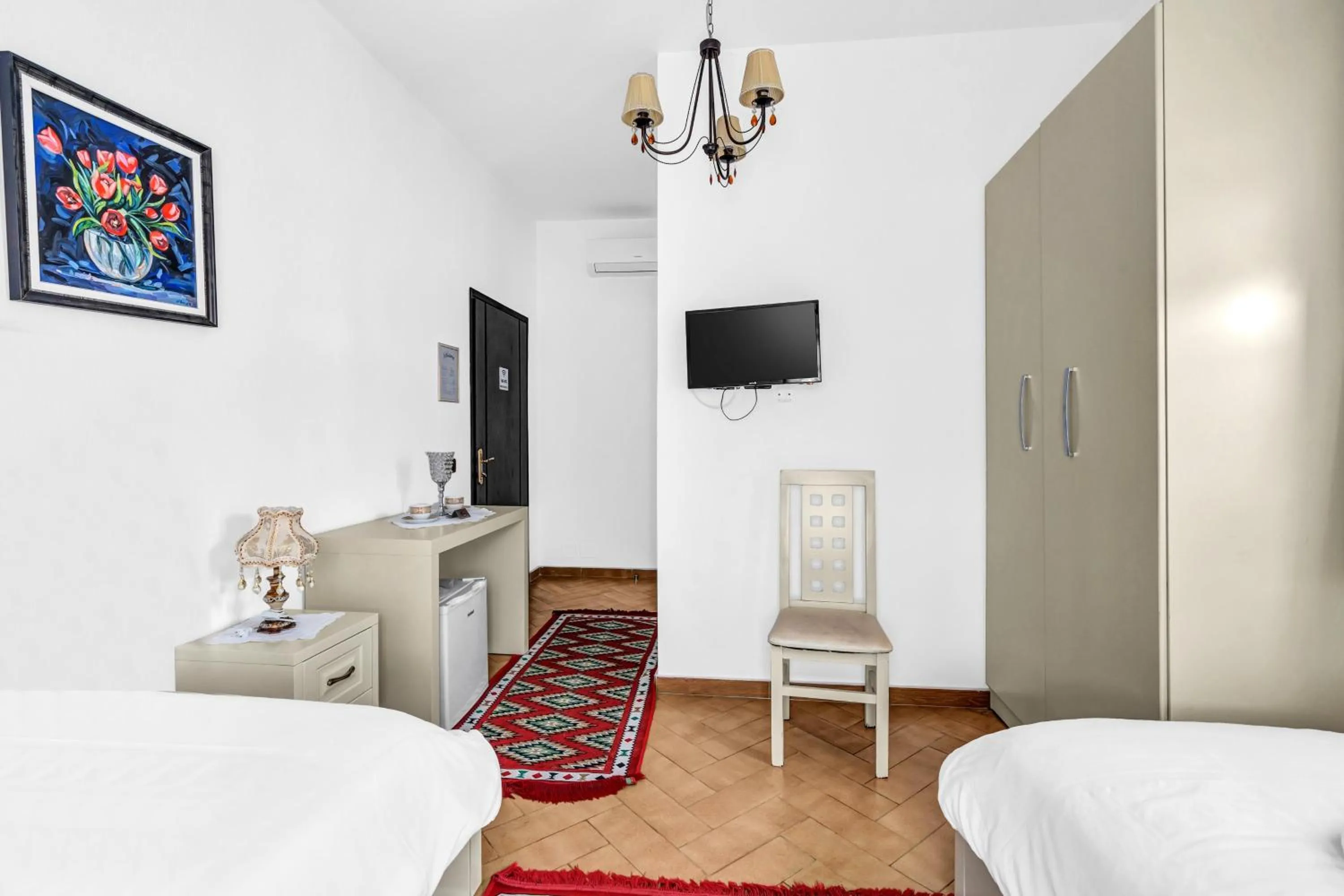 TV and multimedia, Bed in Villa ELMAR