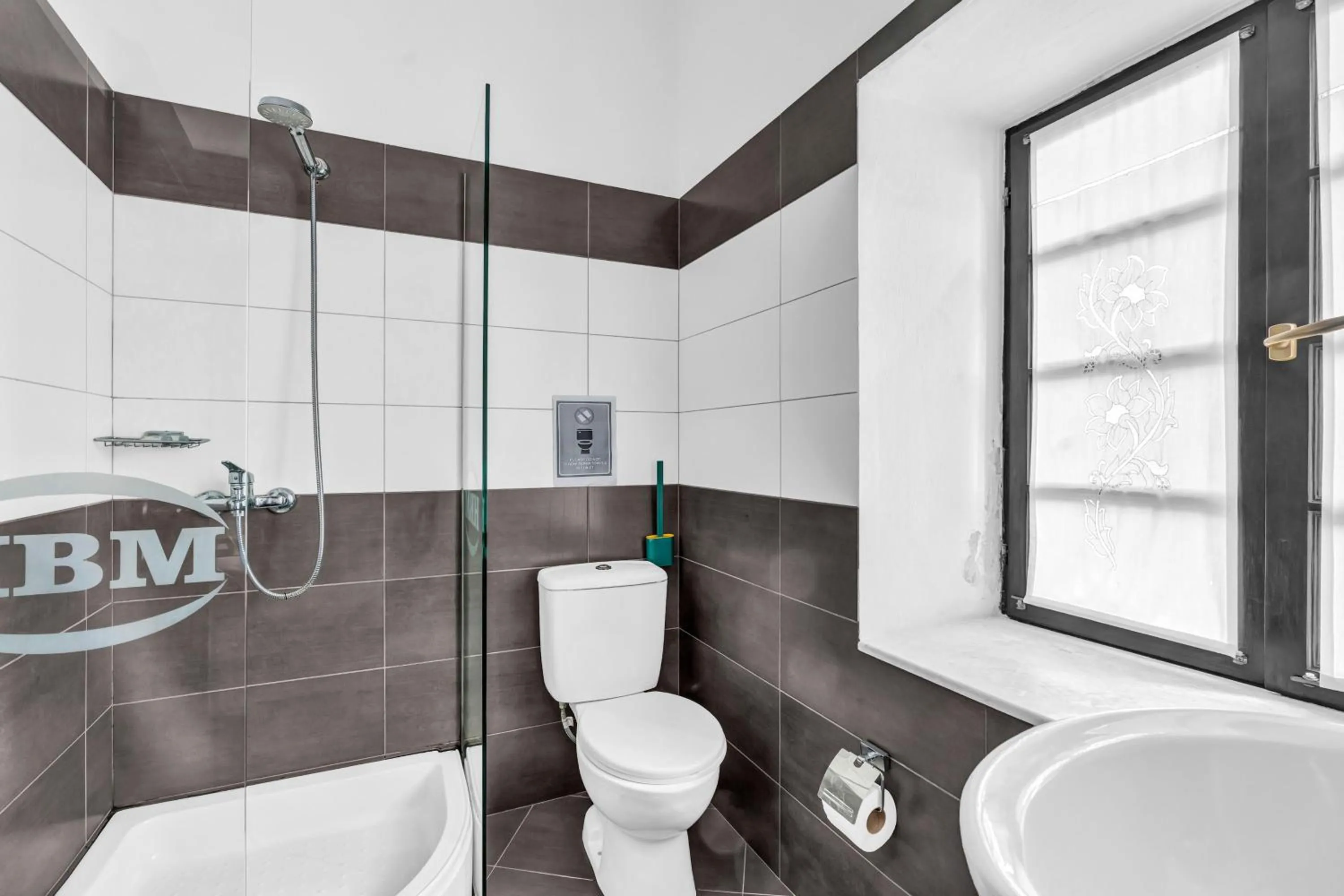 Shower in Villa ELMAR