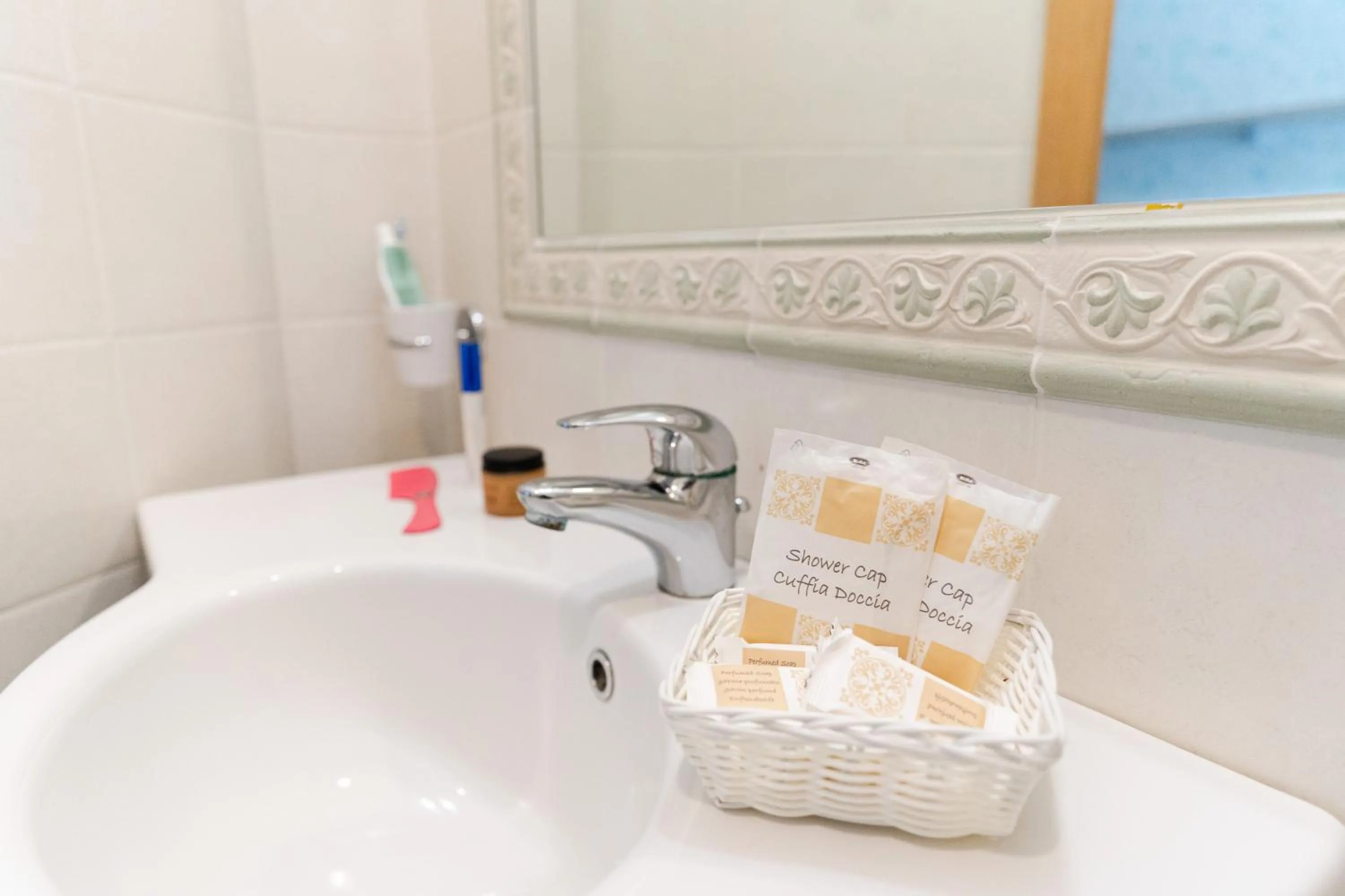 Bathroom in Hotel Romagna