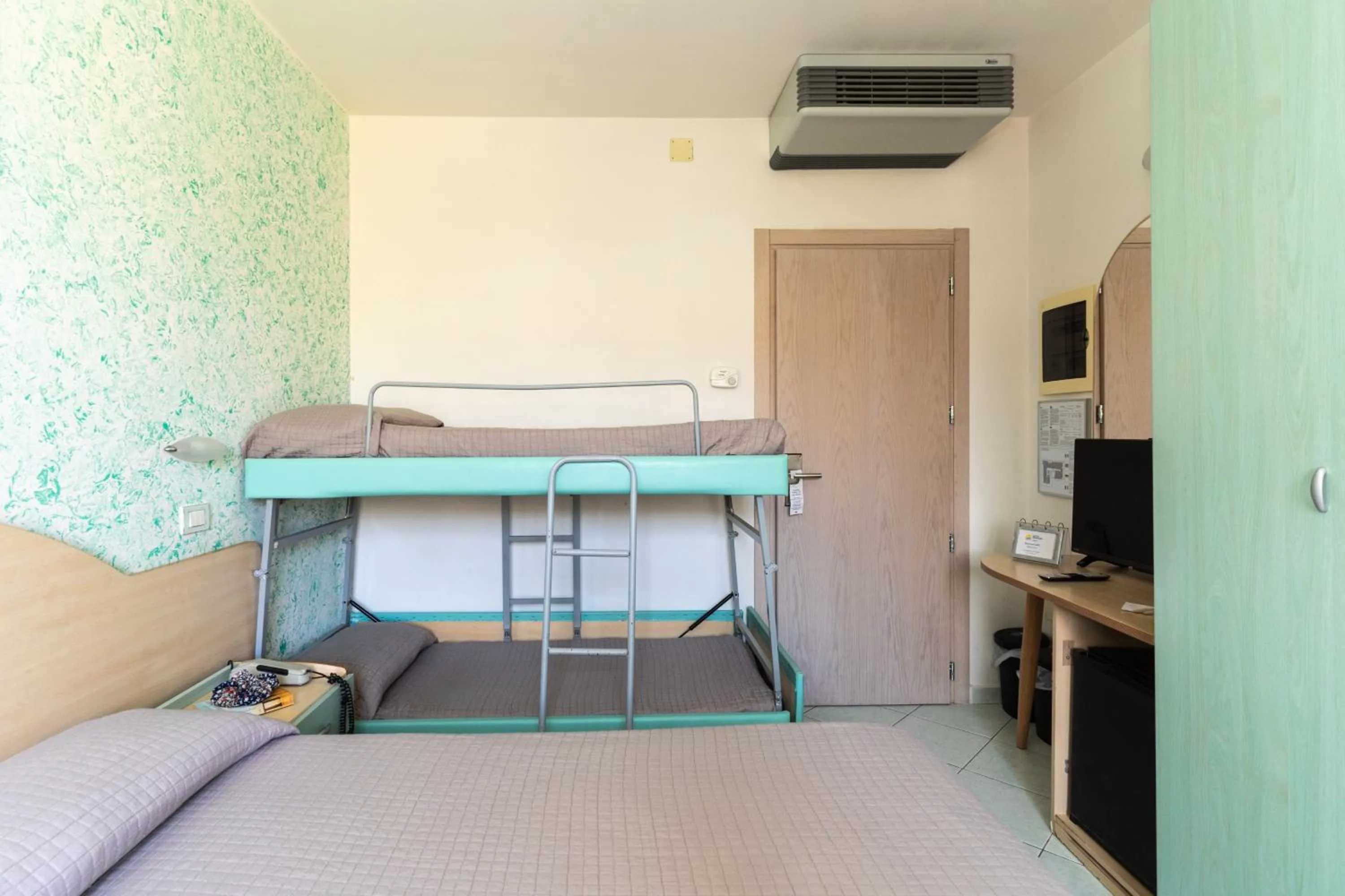 Photo of the whole room, Bed in Hotel Romagna