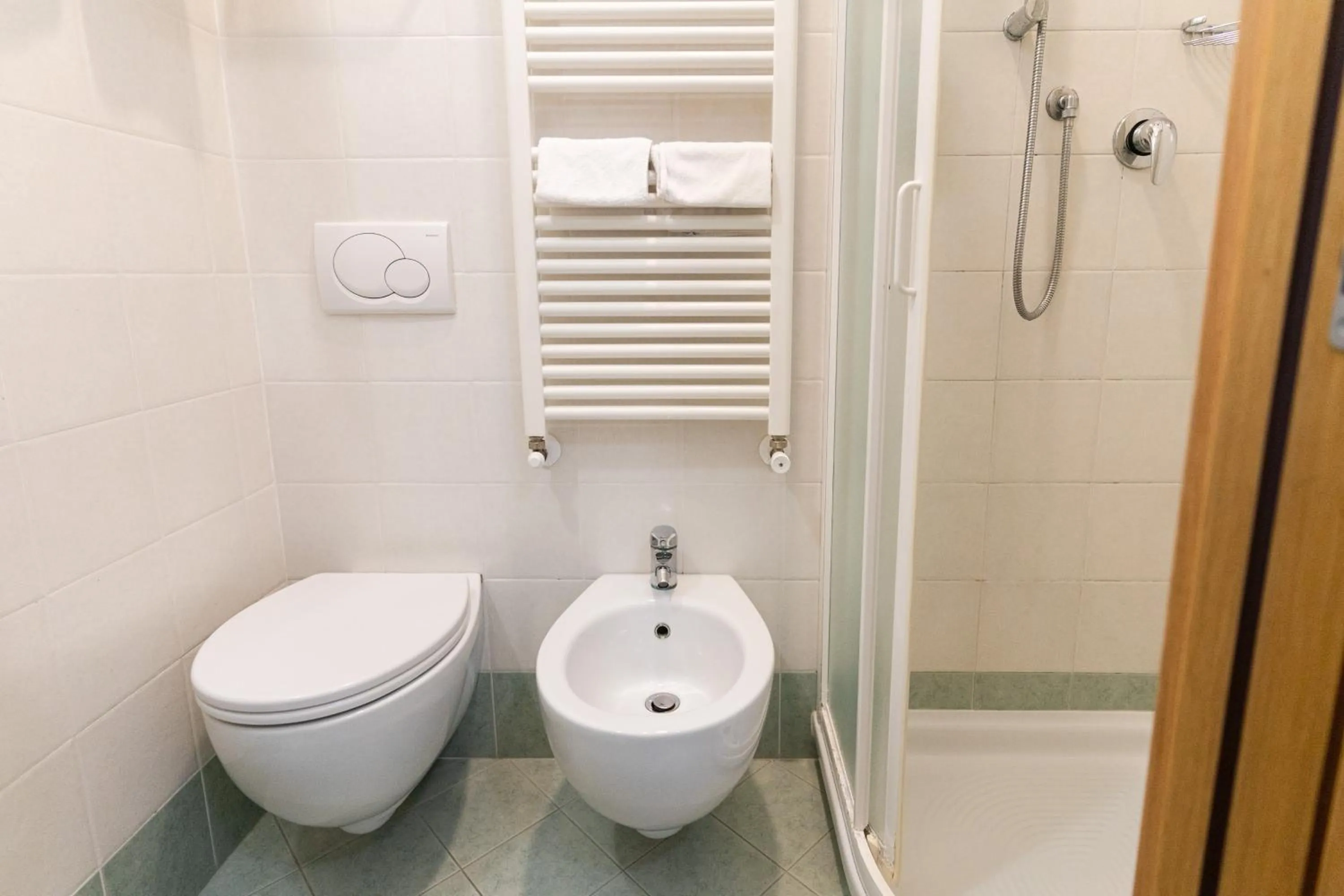 Bathroom in Hotel Romagna