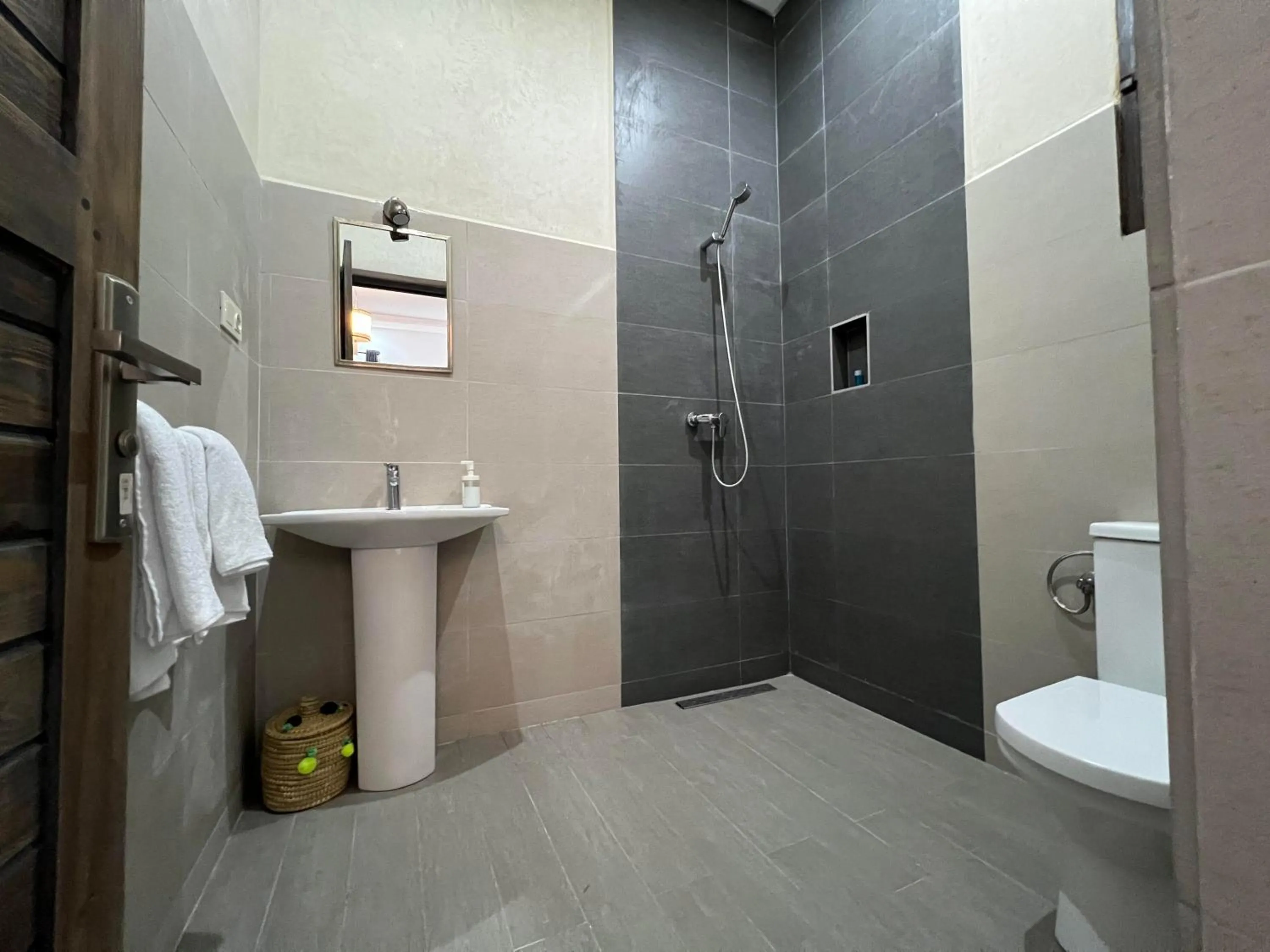 Shower in Dar Ayman Essaouira