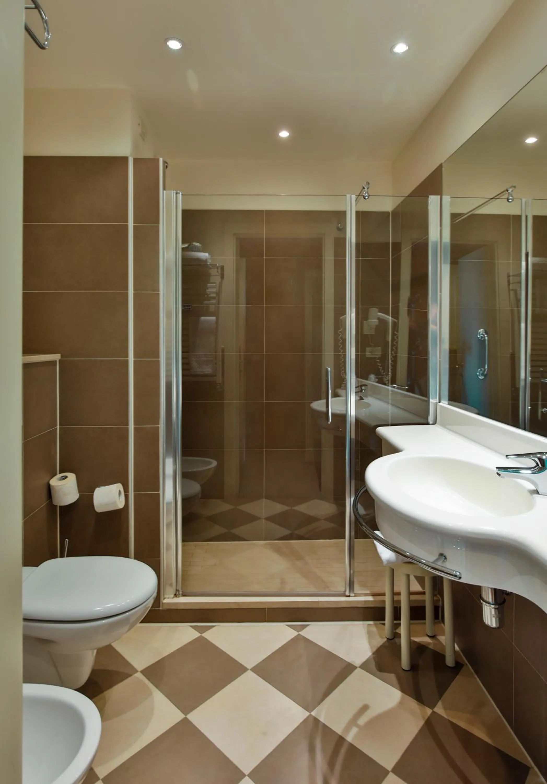 Bathroom in Savoia Hotel Regency