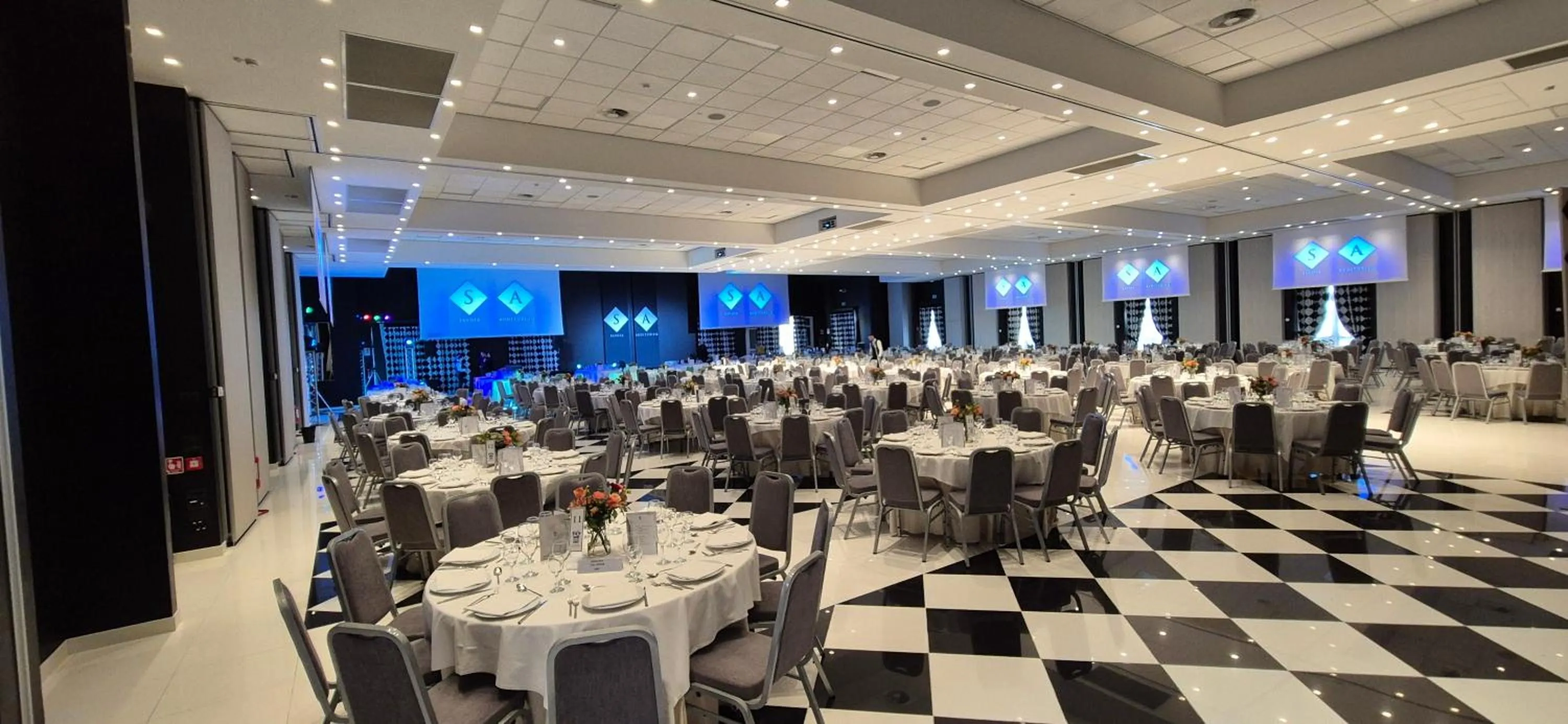 Meeting/conference room in Savoia Hotel Regency