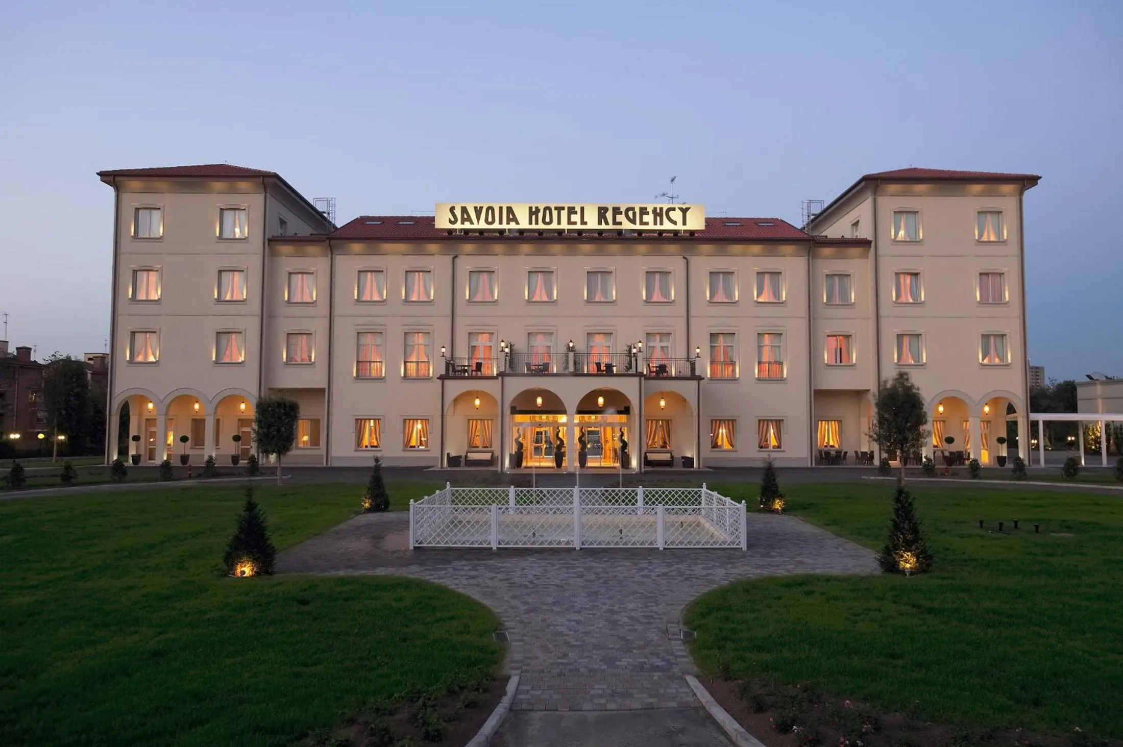Facade/entrance in Savoia Hotel Regency