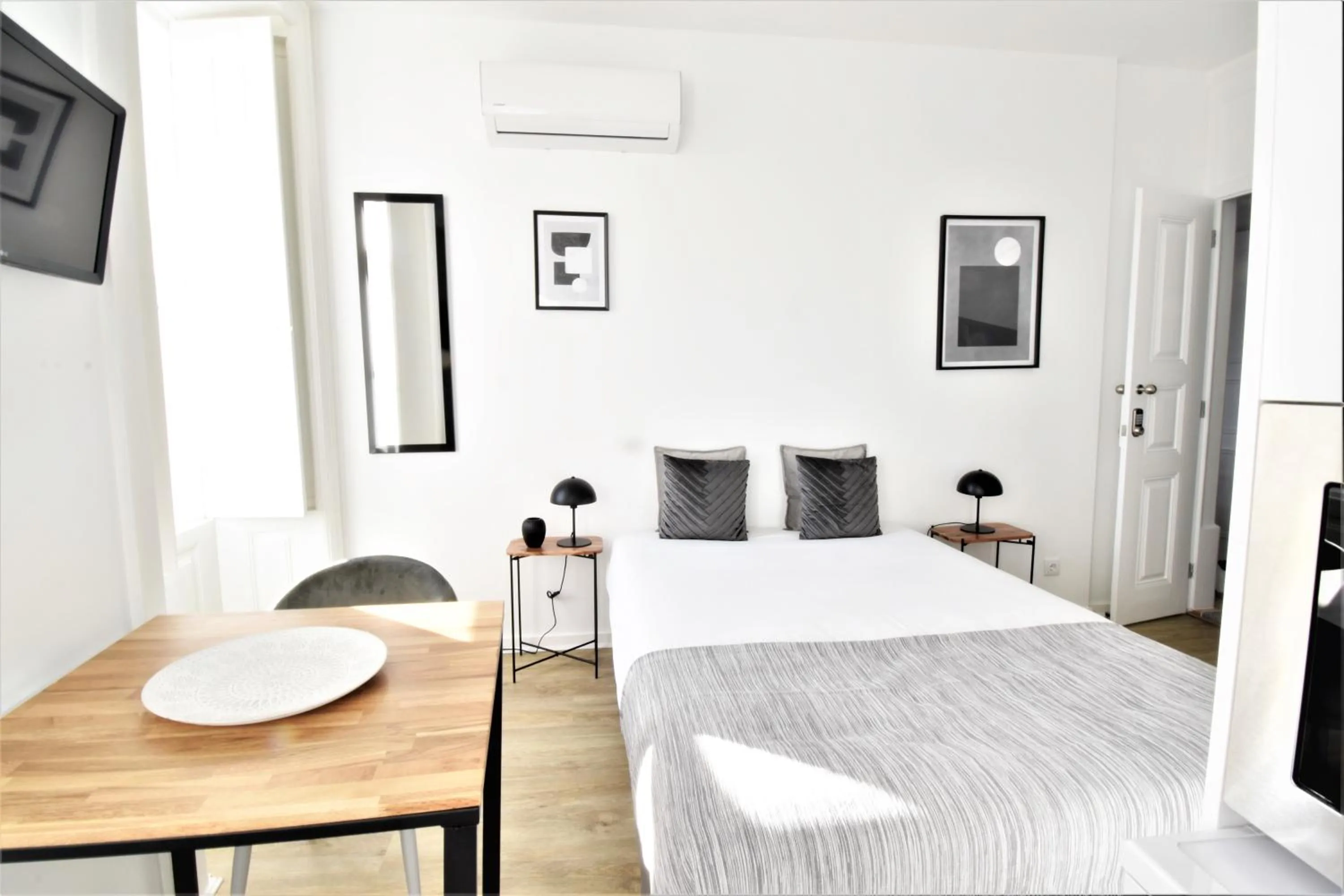 Bed in Sophia Studios