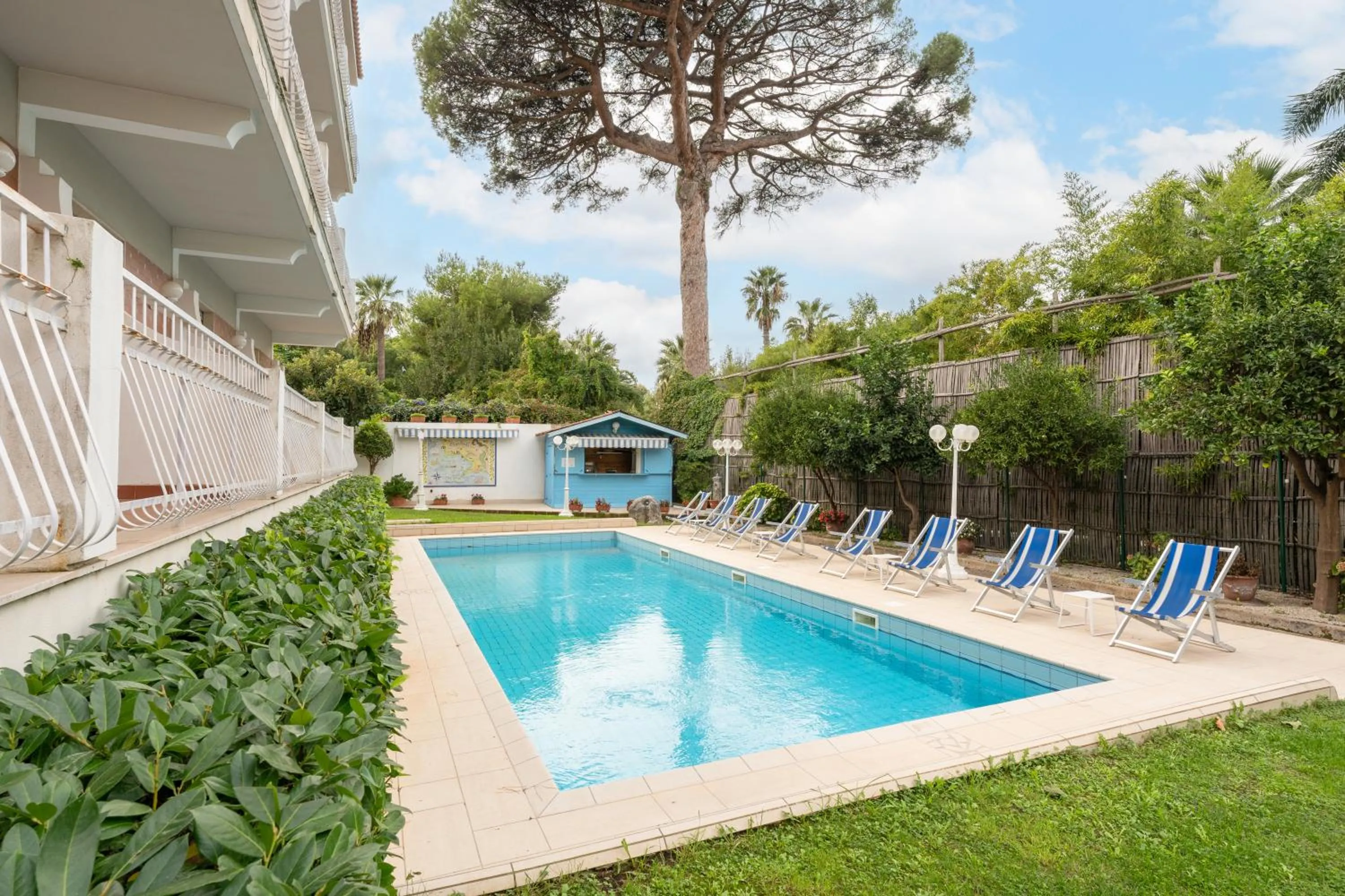 Swimming pool in Hotel Eliseo Park's