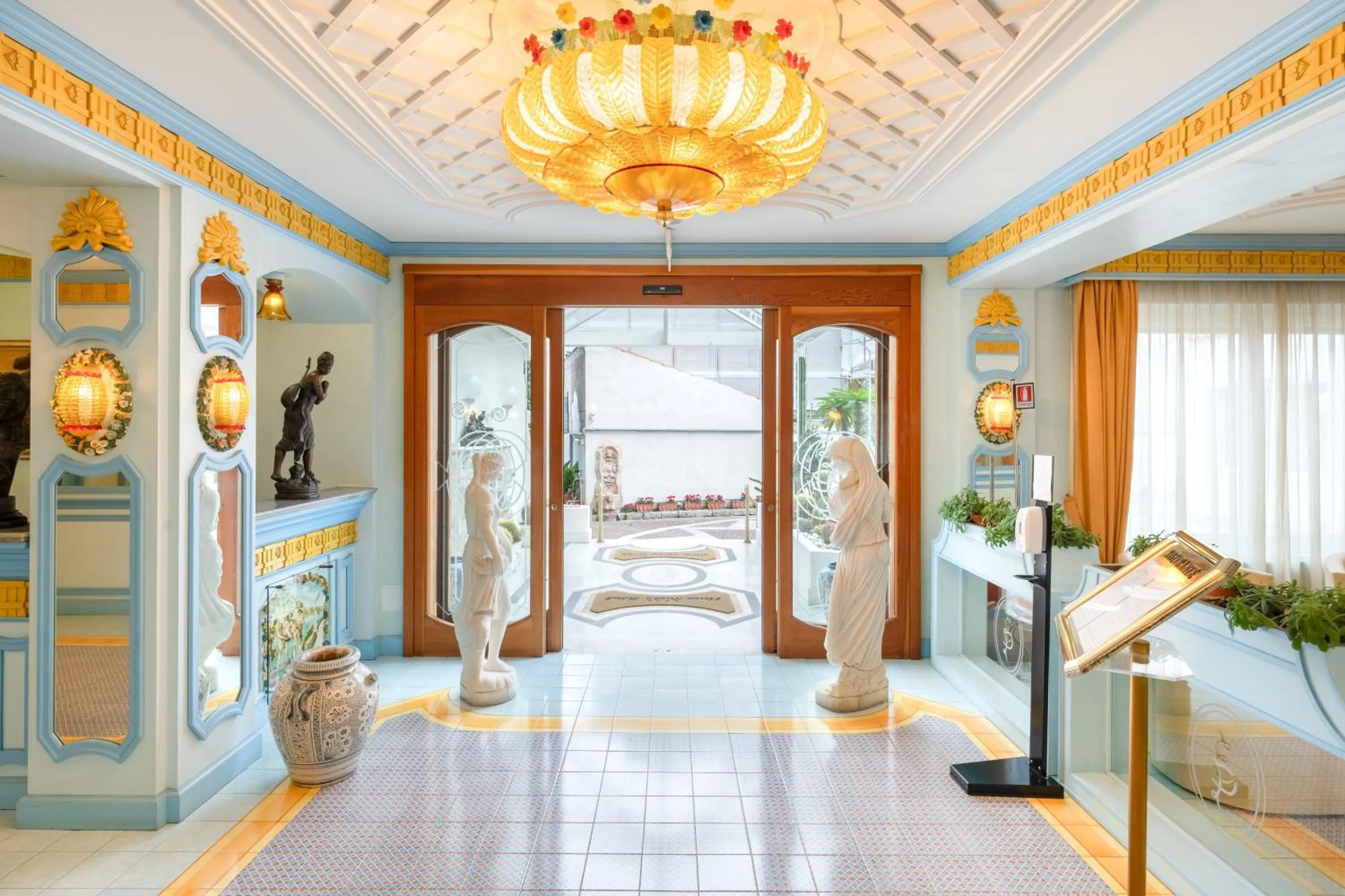 Lobby or reception, Bed in Hotel Eliseo Park's