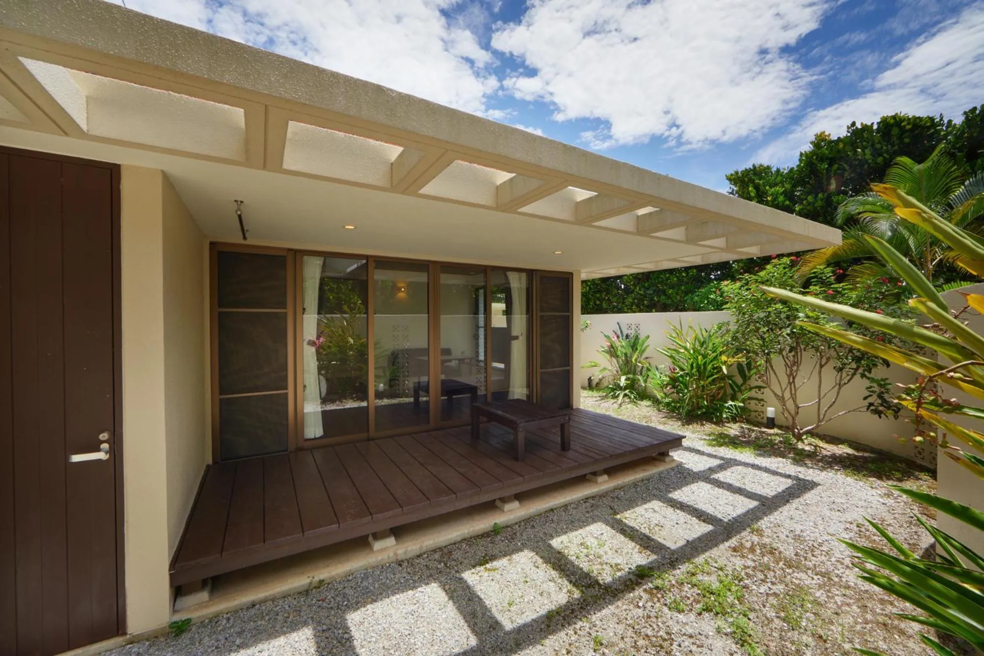 Balcony/Terrace in Private Villas Ryuz備瀬
