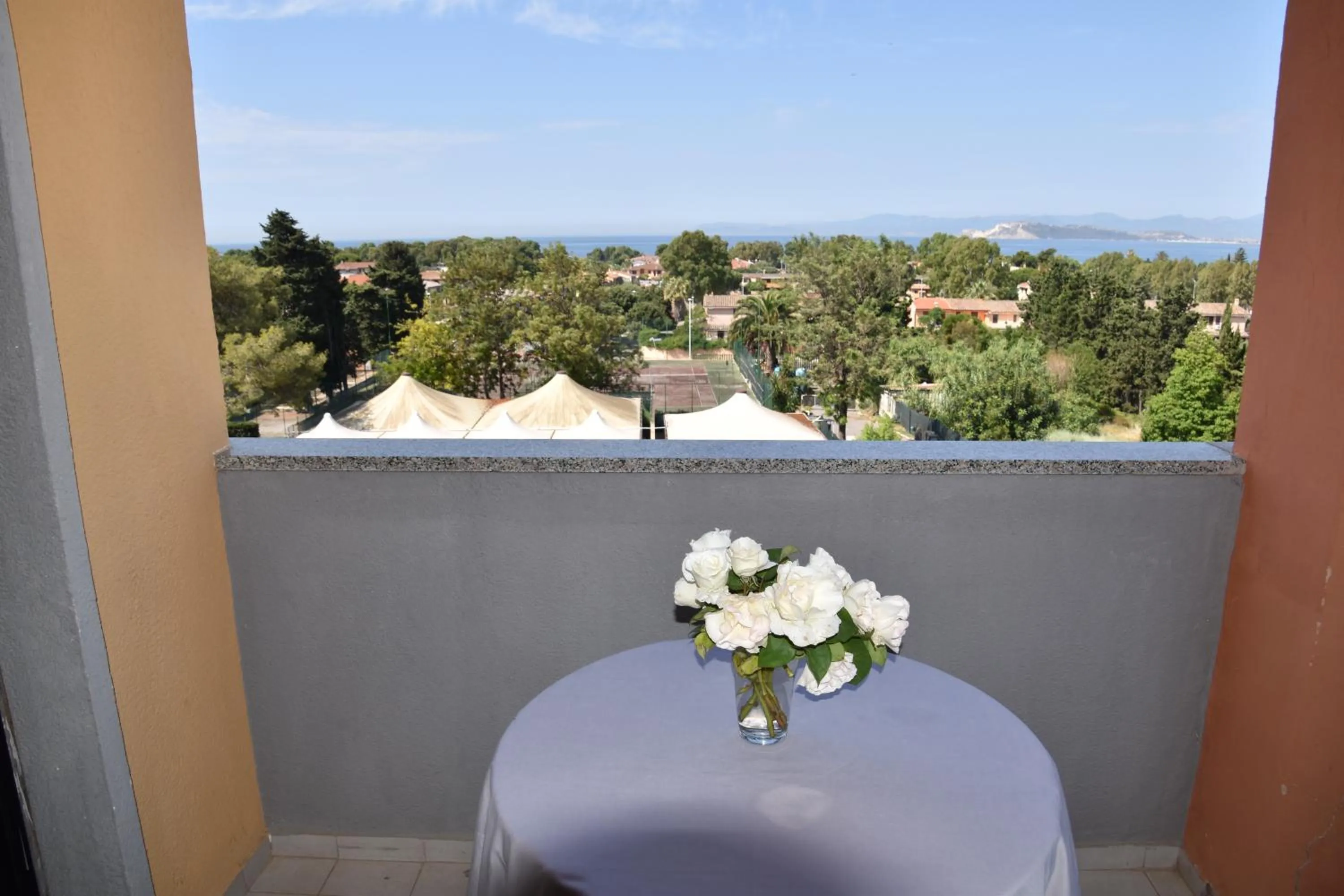 Sea view in Hotel Califfo