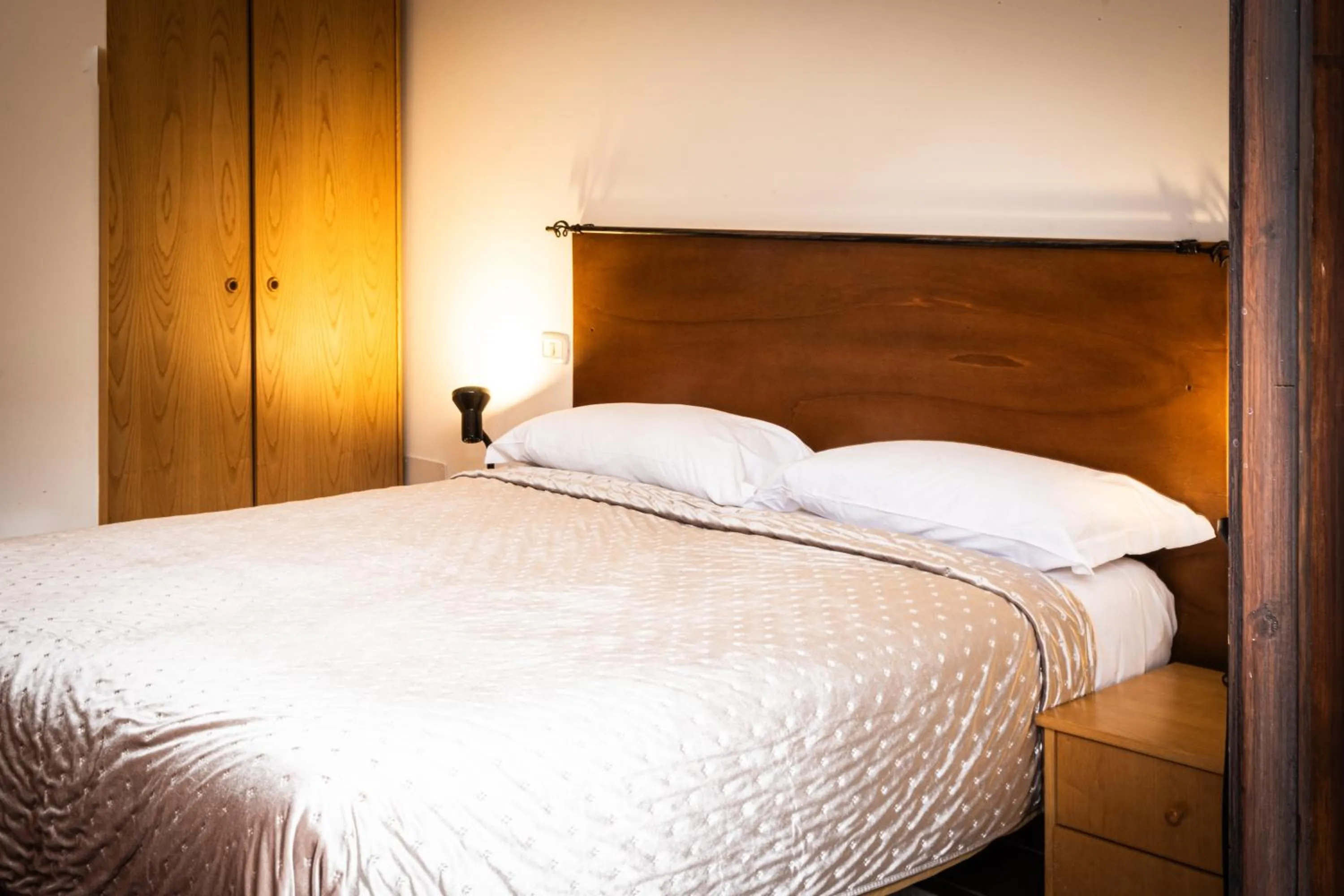 Bed in Hotel Sonenga