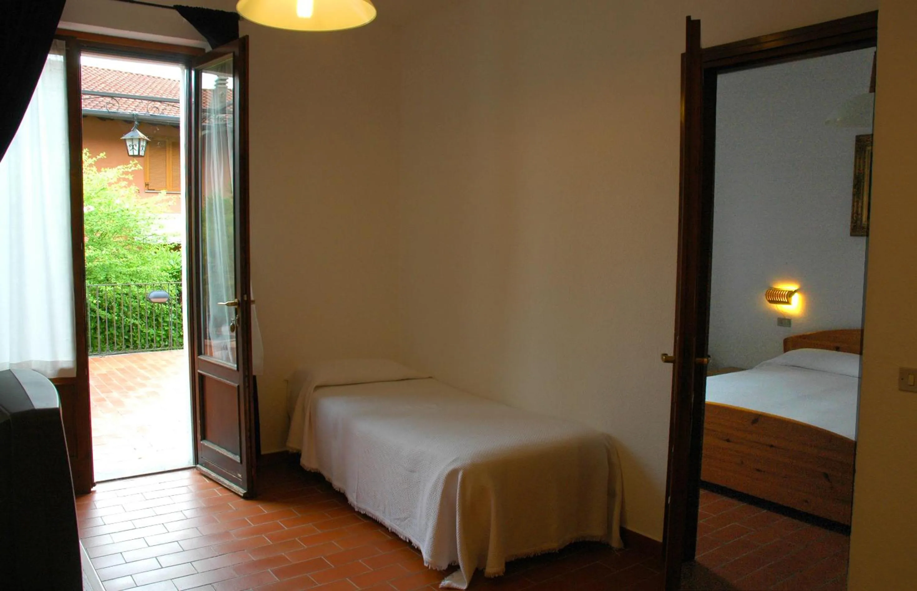 Garden, Bed in Hotel Sonenga