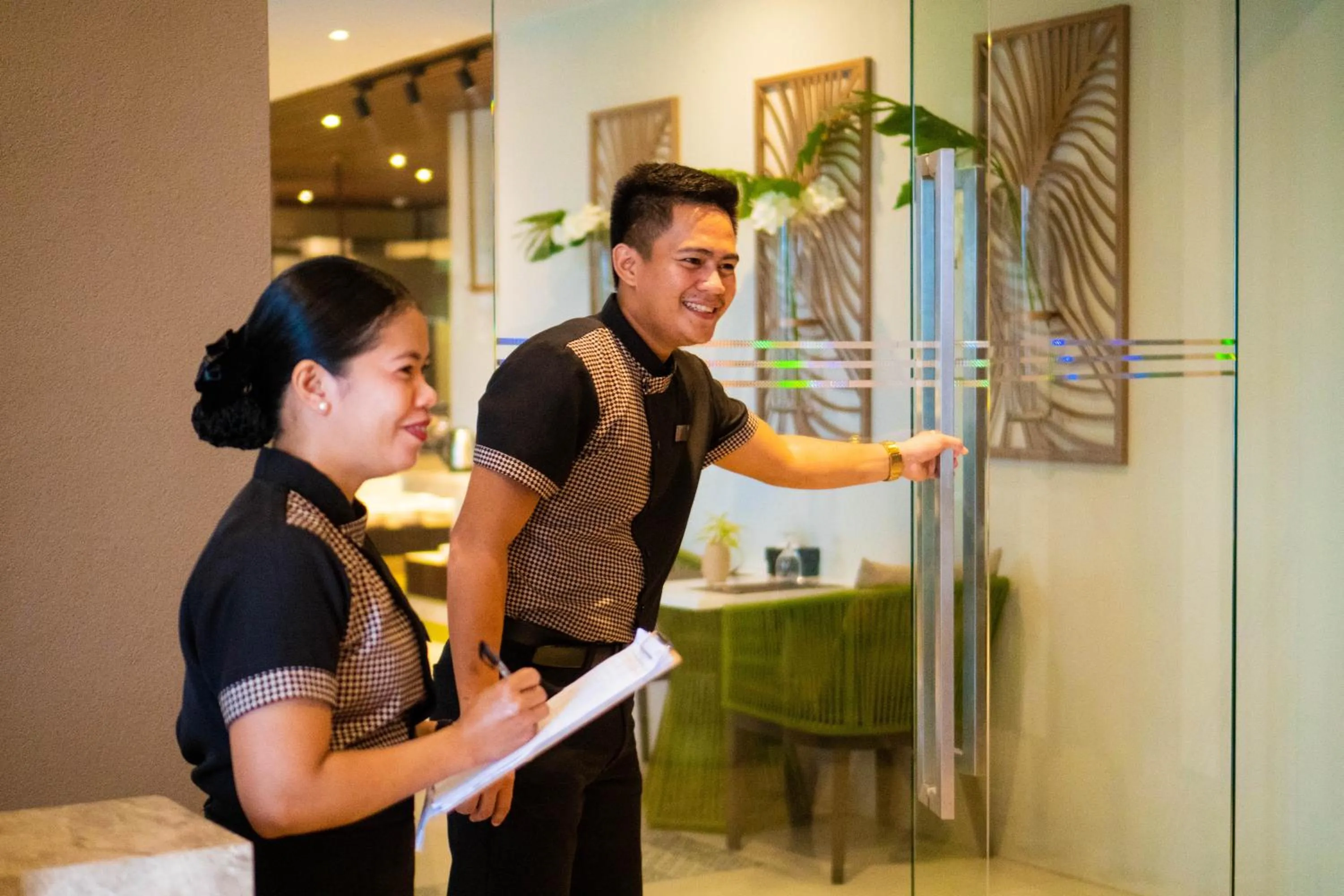 Restaurant/places to eat in Zuri Resort