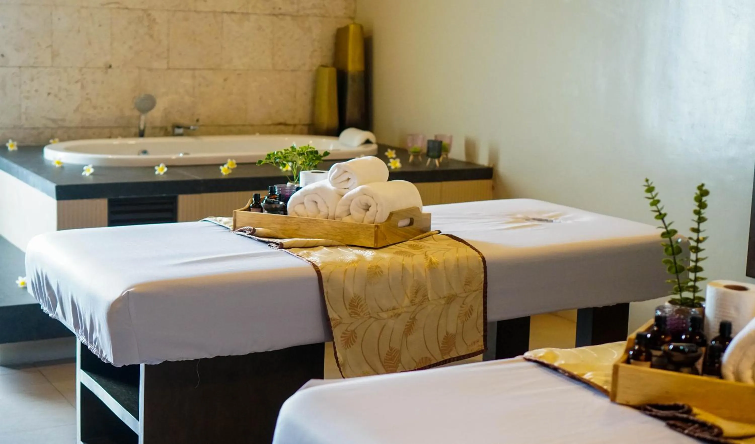 Spa and wellness centre/facilities, Bed in Zuri Resort