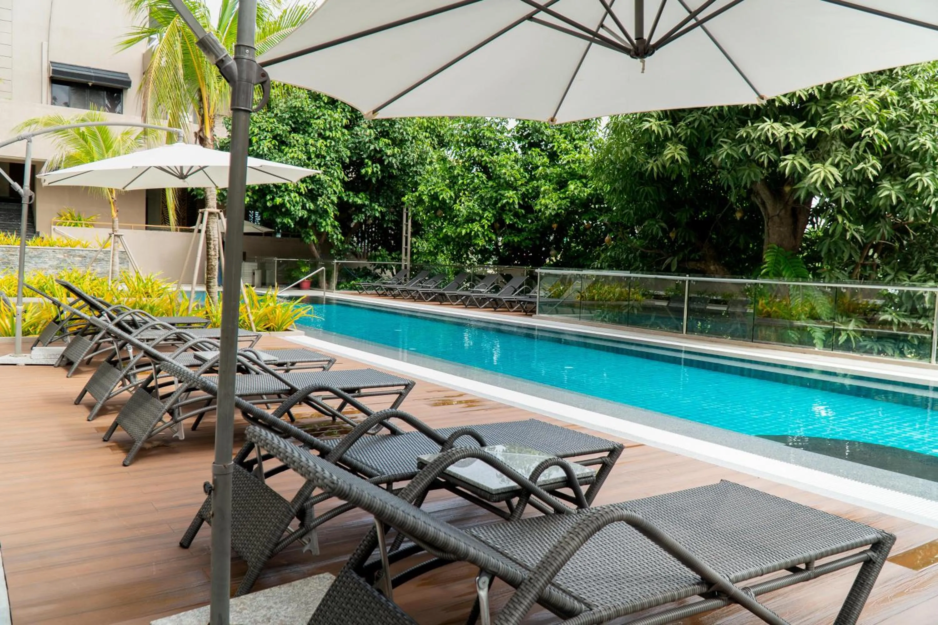 Swimming pool in Zuri Resort