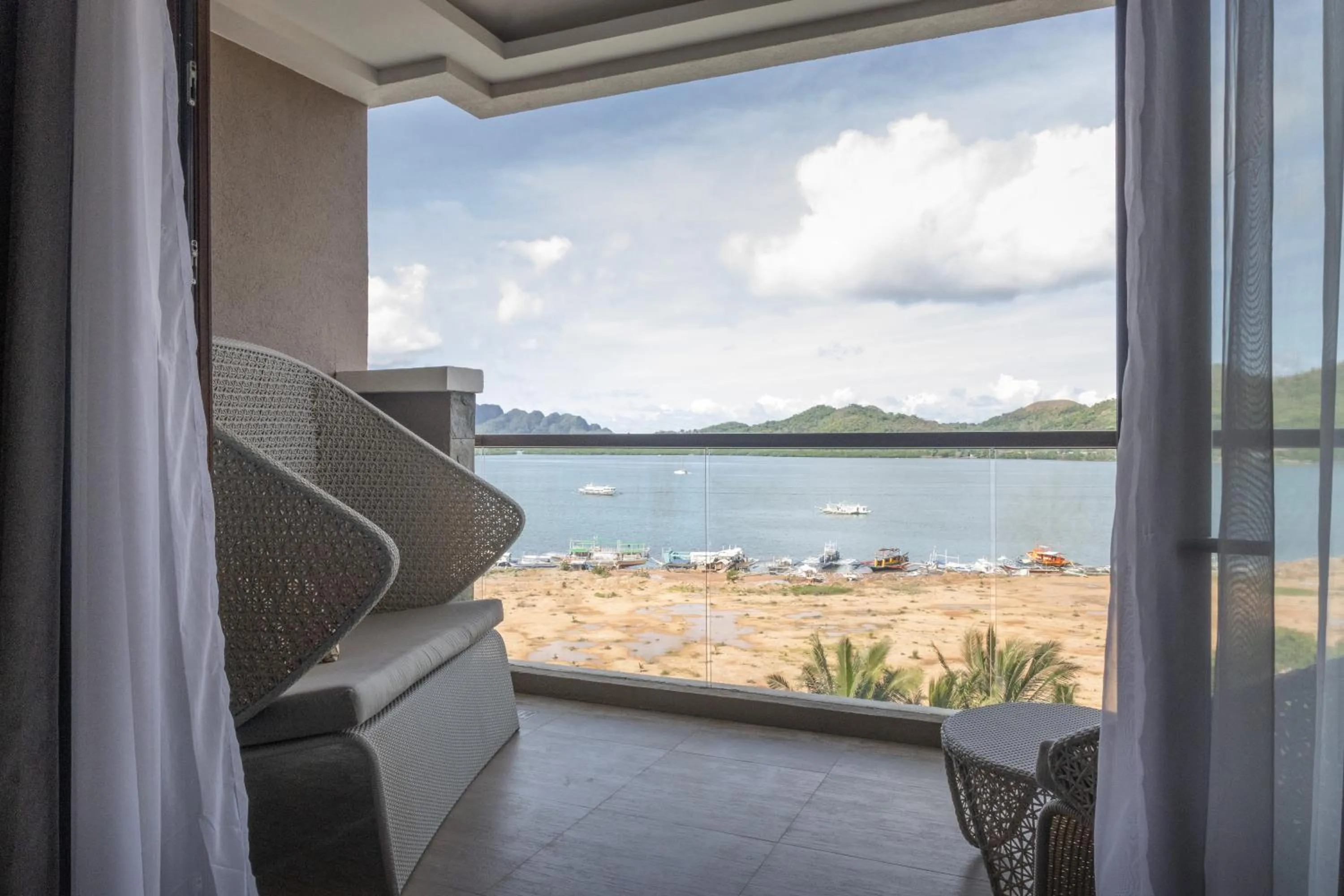 Balcony/Terrace in Zuri Resort