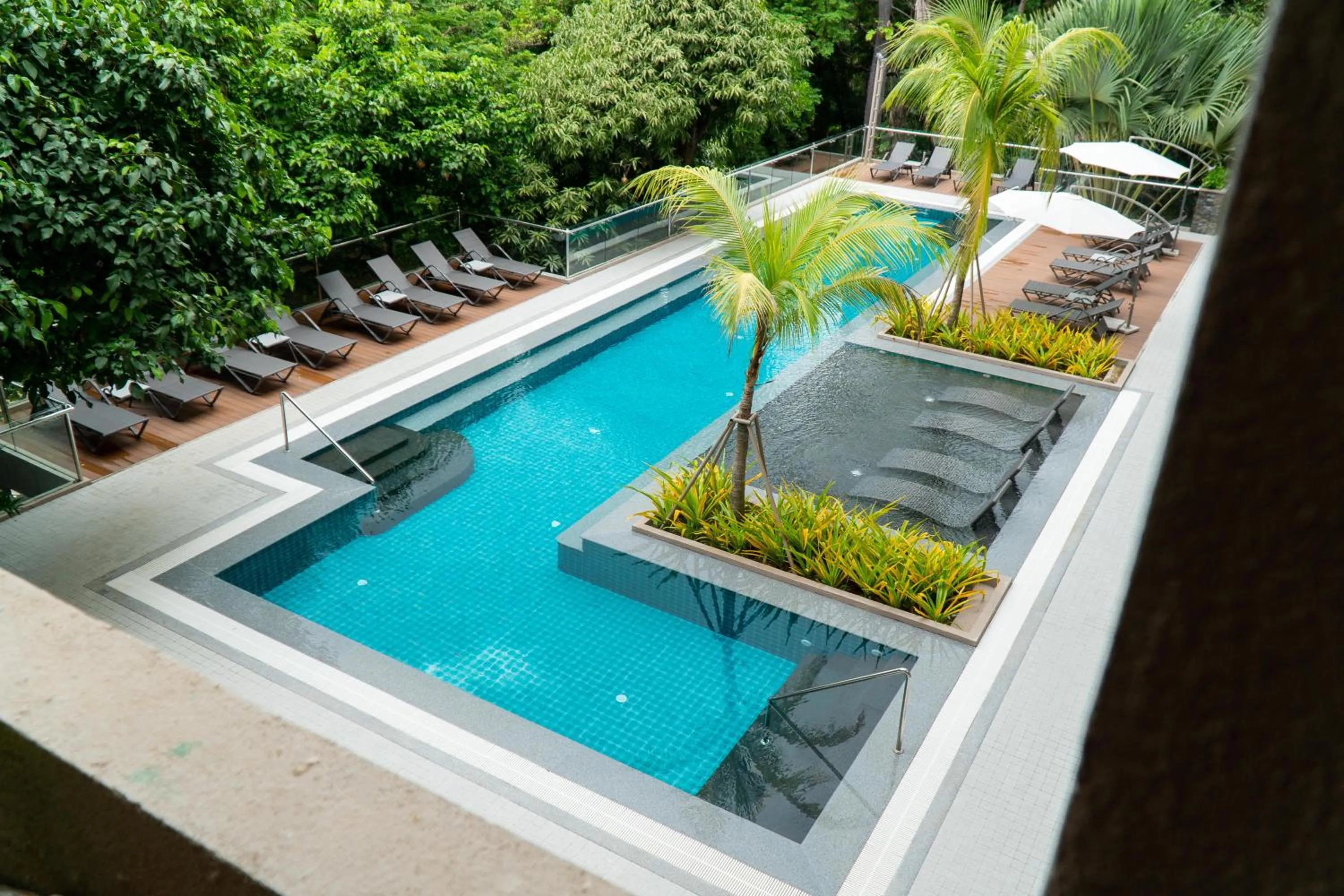 Swimming pool in Zuri Resort