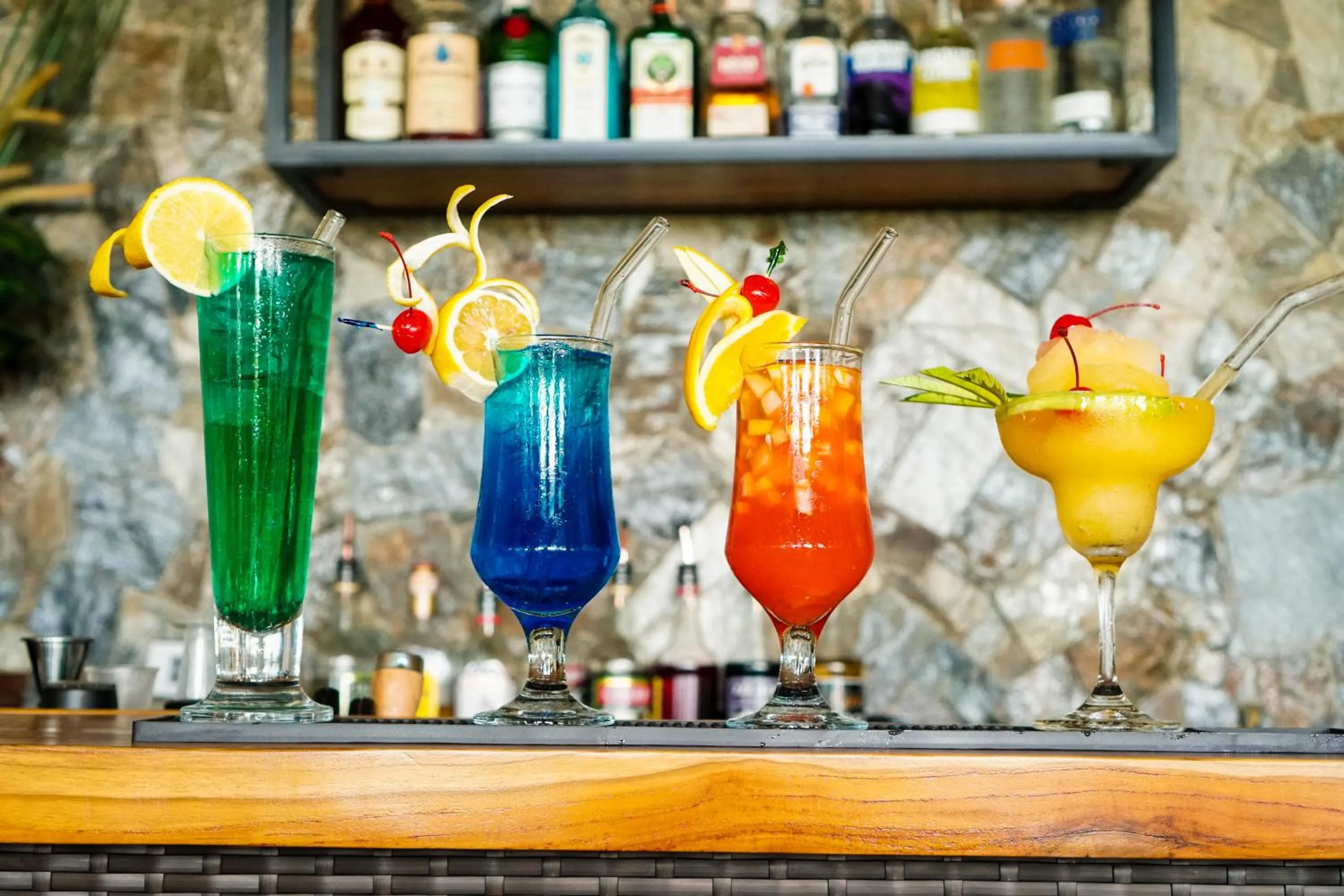 Lounge or bar in Zuri Resort