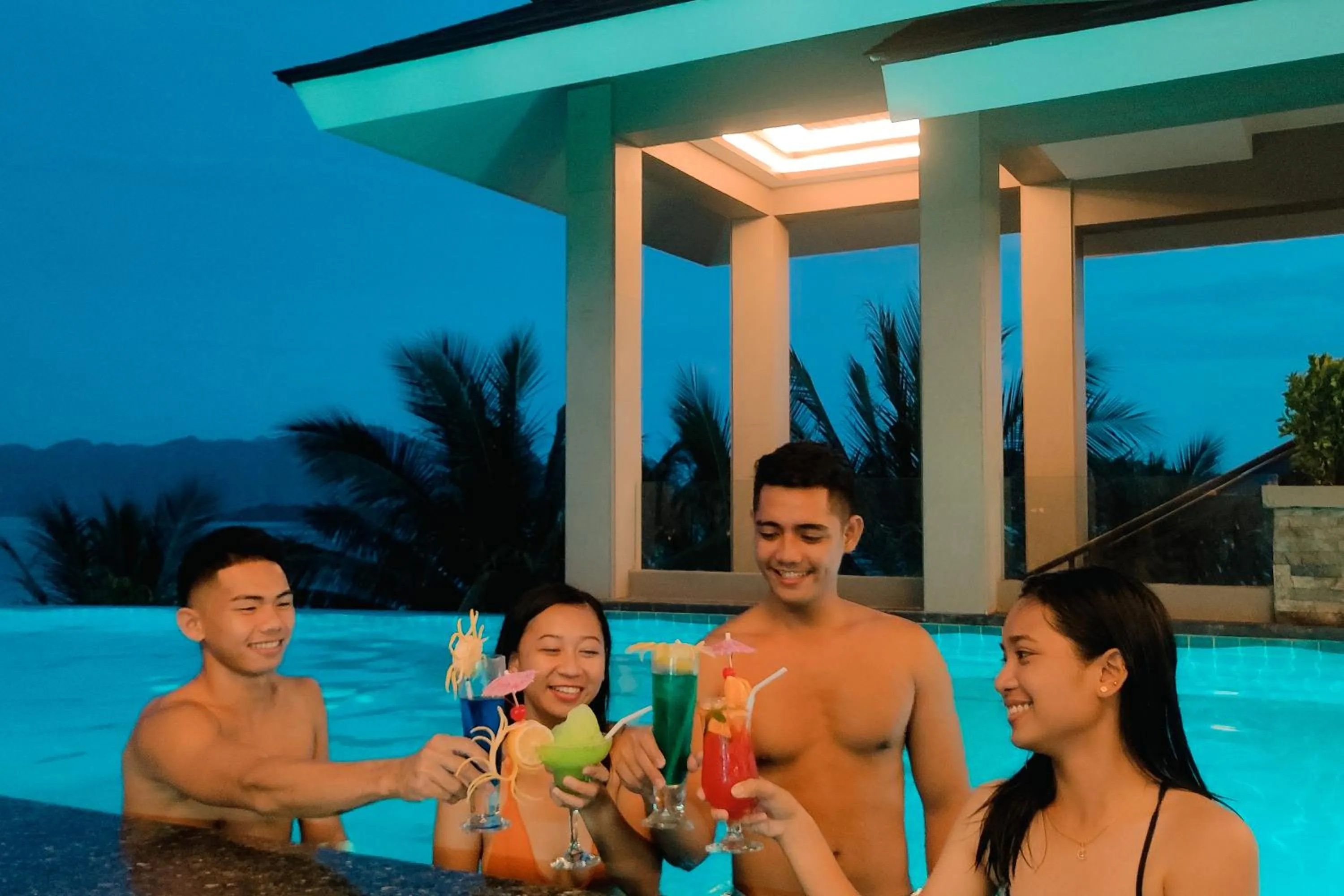 Lounge or bar in Zuri Resort