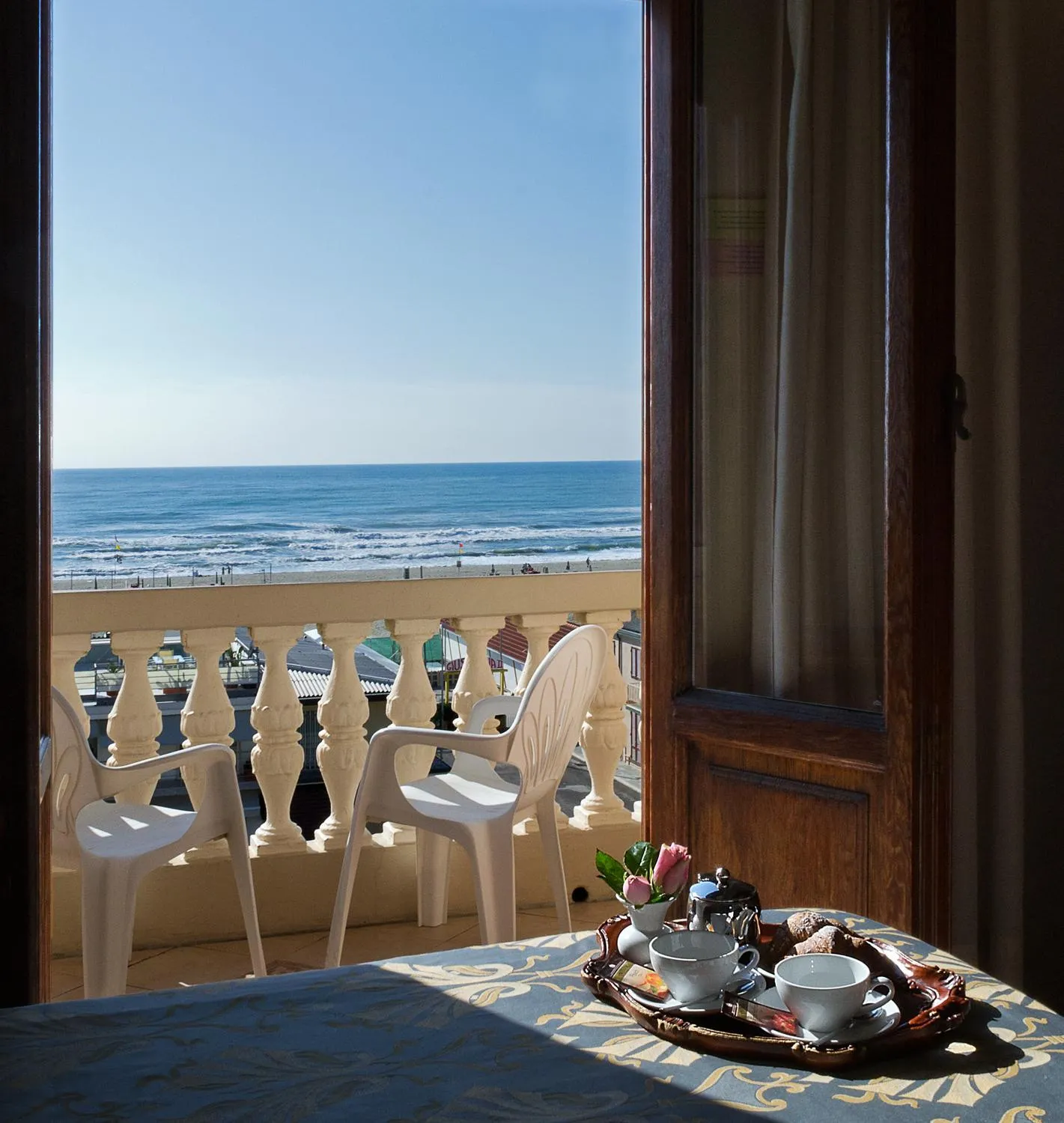 Day in Villa Tina Hotel