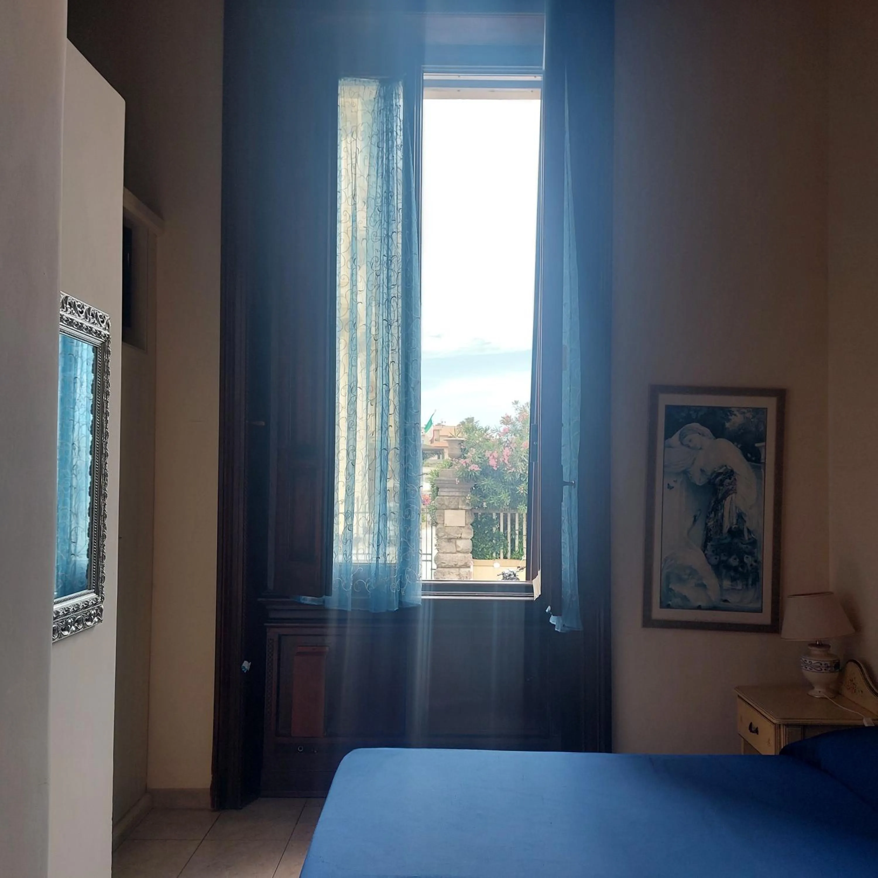 Bedroom, Bed in Villa Tina Hotel